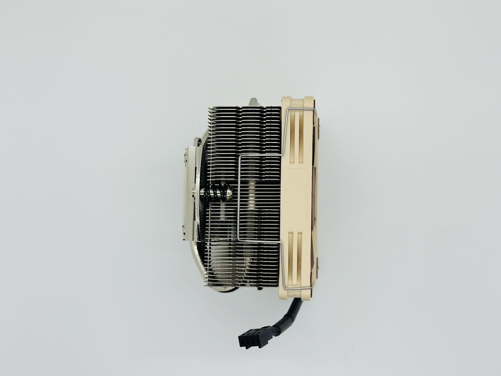 Noctua NH-L9x65 L-TYPE LOW-PROFILE CPU COOLER - Intel and AMD