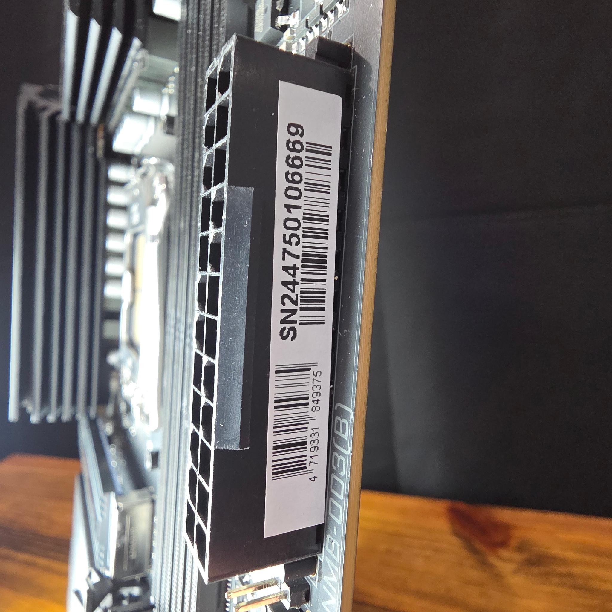 Gigabyte B650 Aorus Elite AX AM5 - FOR PARTS