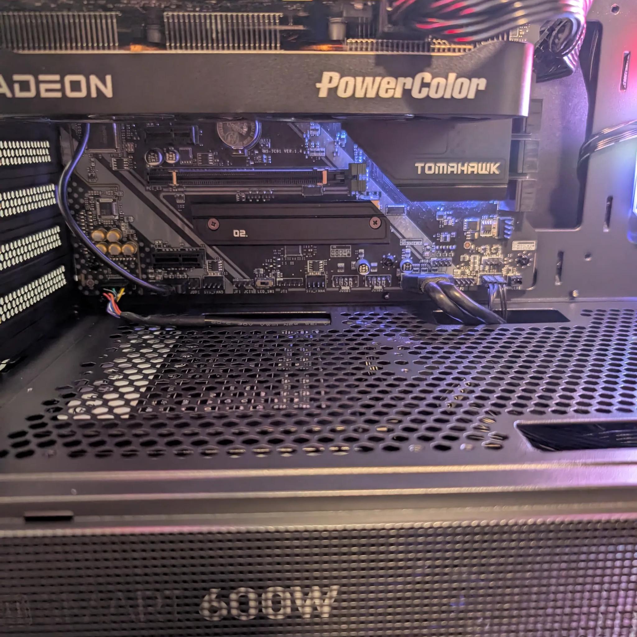 RX 9060 XT - Ryzen 7 3700x - Tremendous 1440p Gaming PC