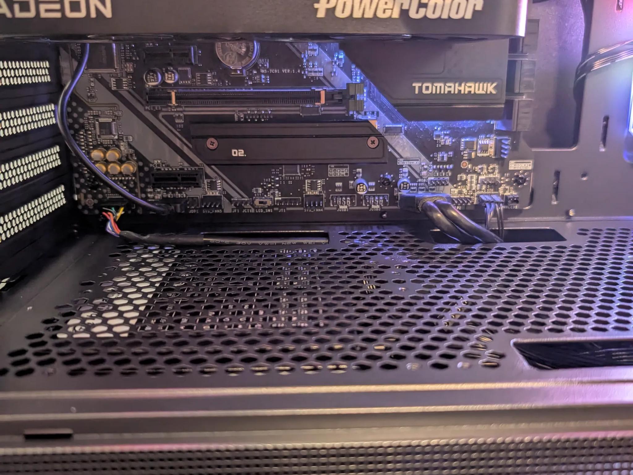 RX 9060 XT - Ryzen 7 3700x - Tremendous 1440p Gaming PC