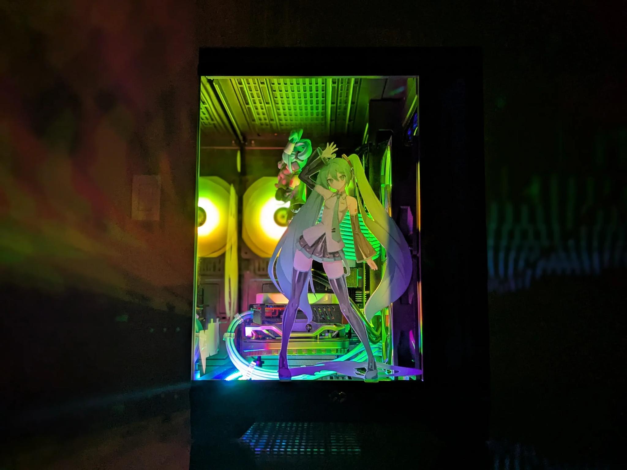 The Most Kawaii Gaming PC - The Hatsune Miku