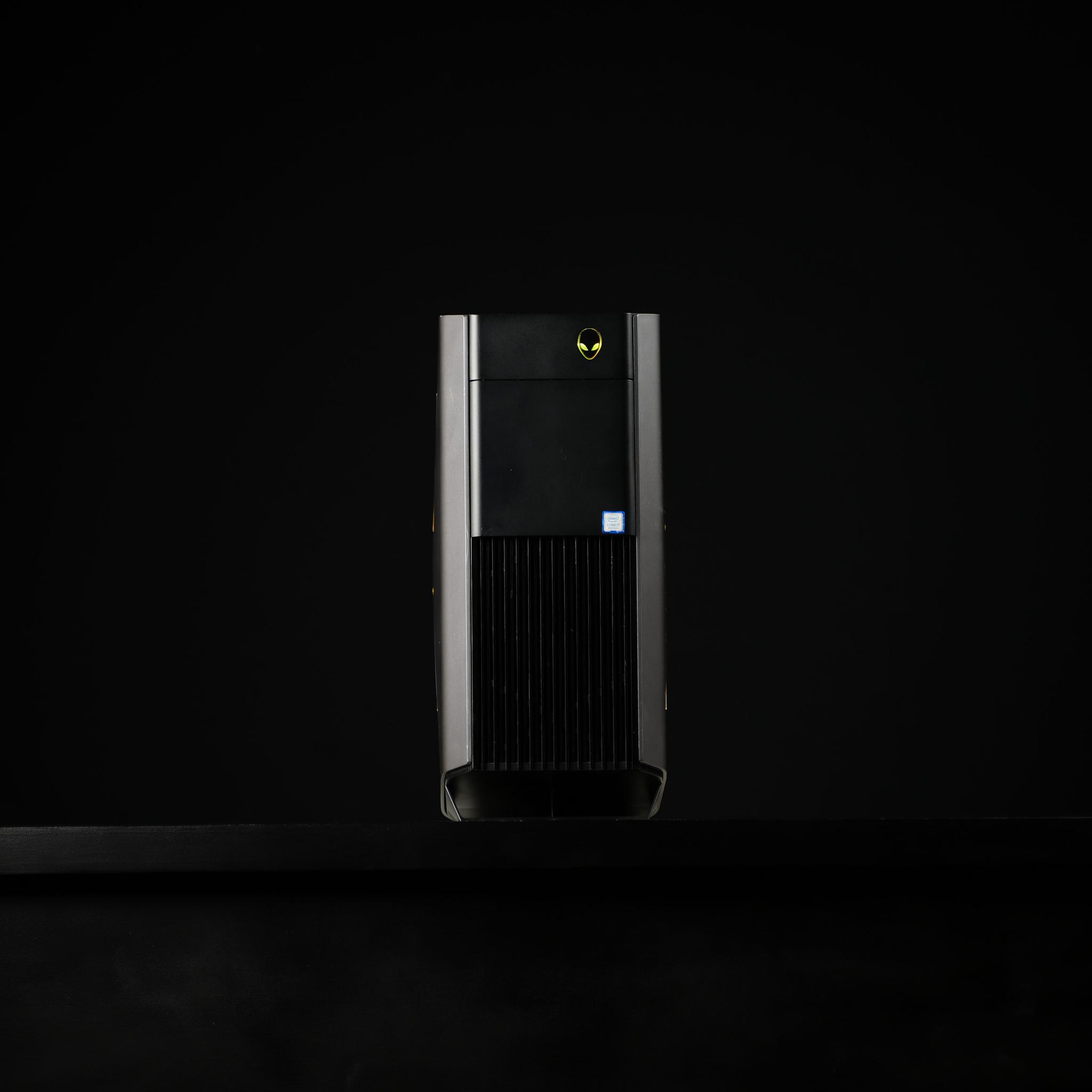 \ NA-10 / RX 580 Intel Core i7 8700 .5TB Windows 11 16GB Gaming PC