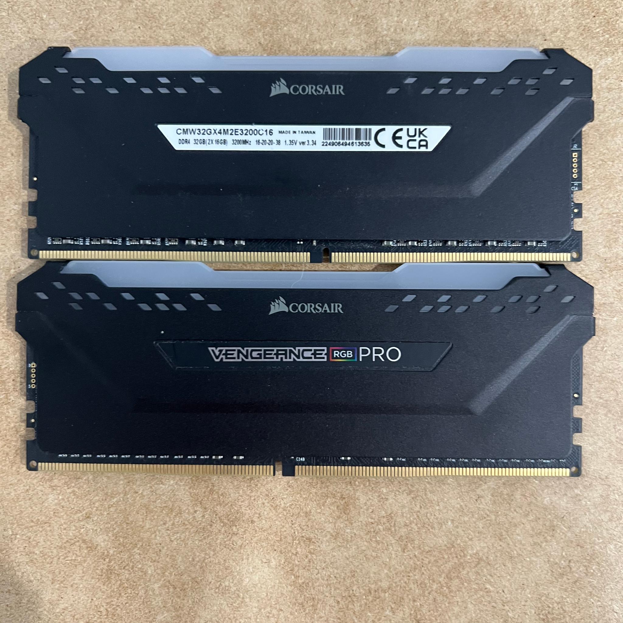 Corsair vengeance rgb pro| 32gb| DDR4 ram| 3200mhz
