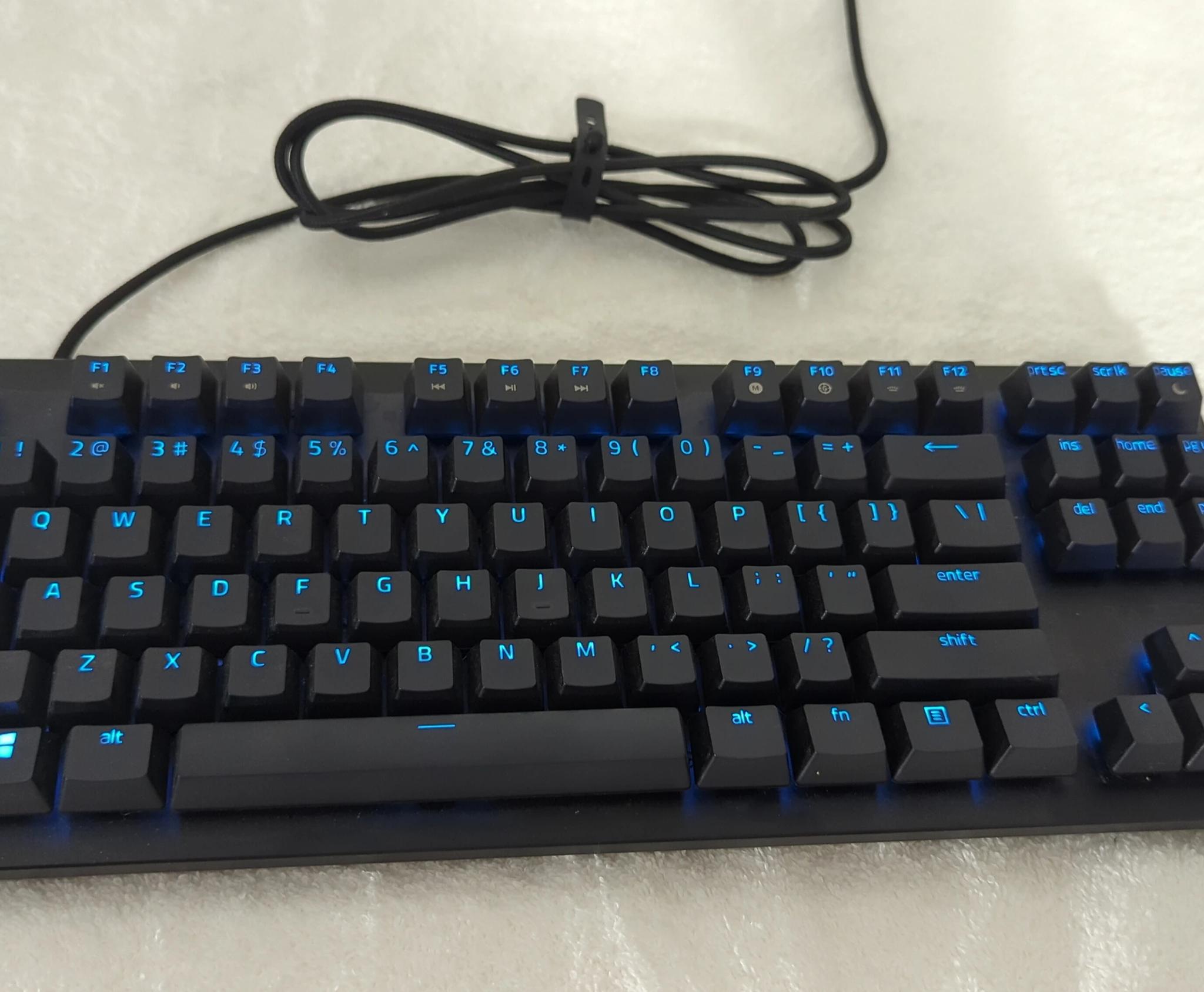 Razer Huntsman Tournament Edition RGB mechanical keyboard in excellent condition and barely used!