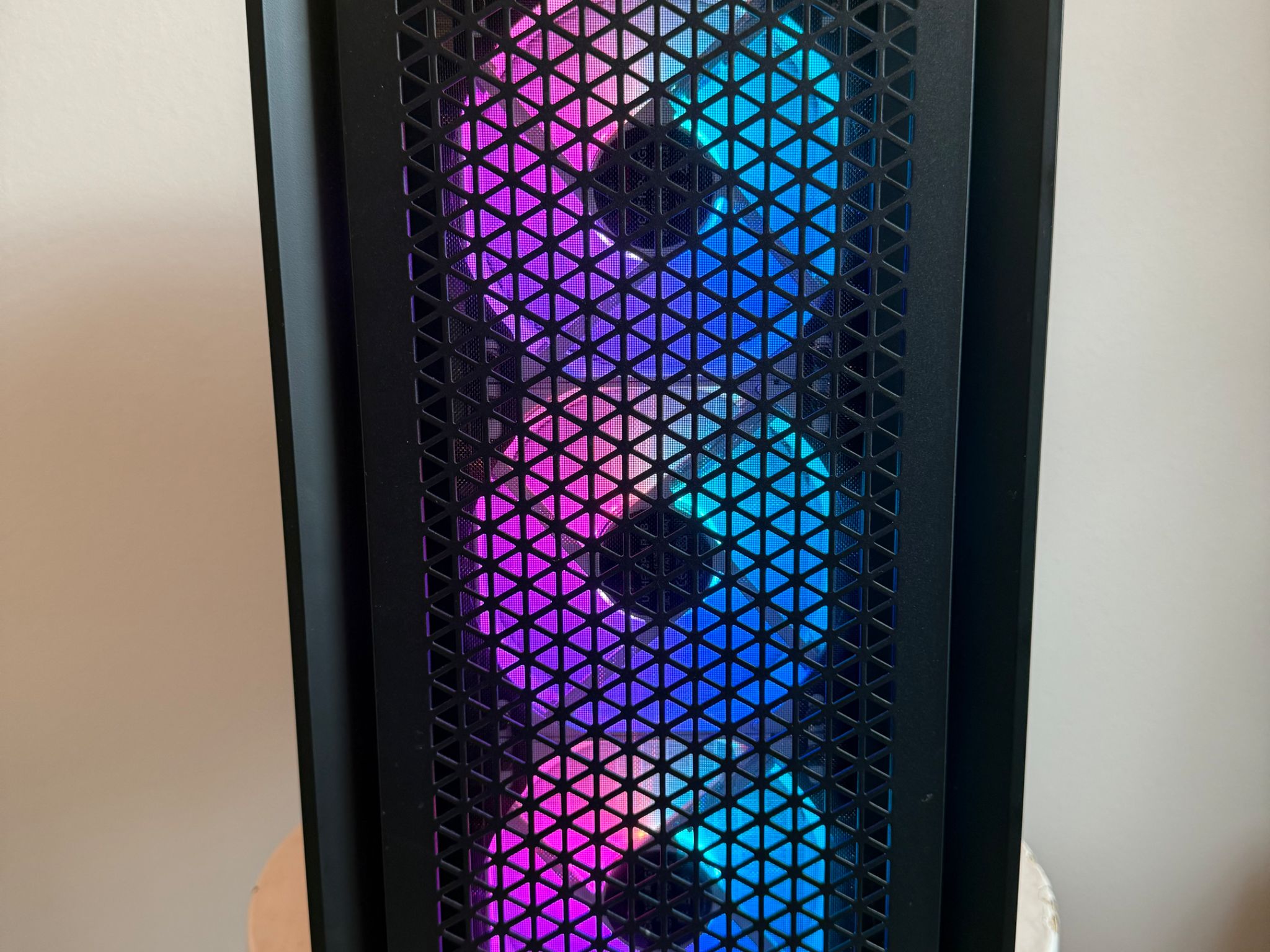 Corsair 4000D - Ryzen 7 5700X 8-Core, RTX 3070, 48GB DDR4, 1TB M.2 NVMe