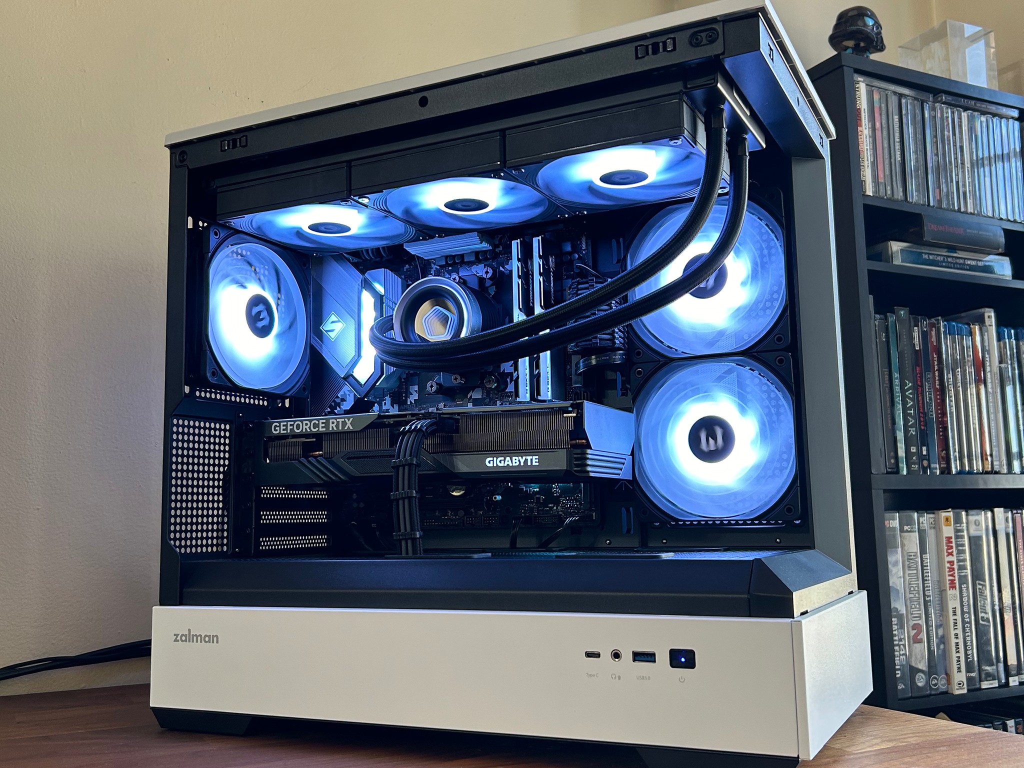 RTX 4060ti 16GB | Ryzen 5 5600 | 32GB DDR4 | WI-FI | The Mini-Legend