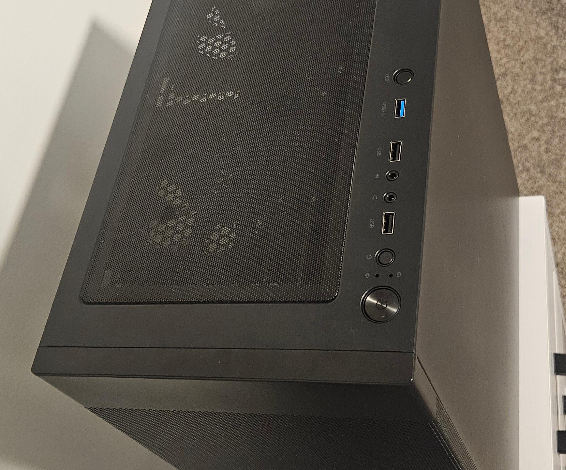 Stealth Knight Ryzen 5500 and RX 5700XT