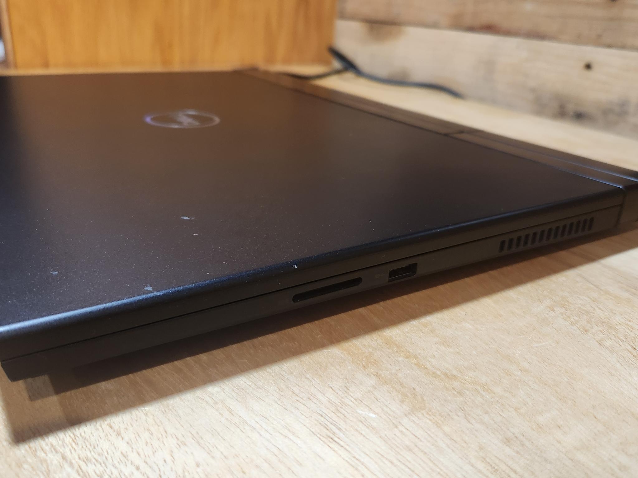 GAMING Dell G7 7700 with i7 + RTX 2070