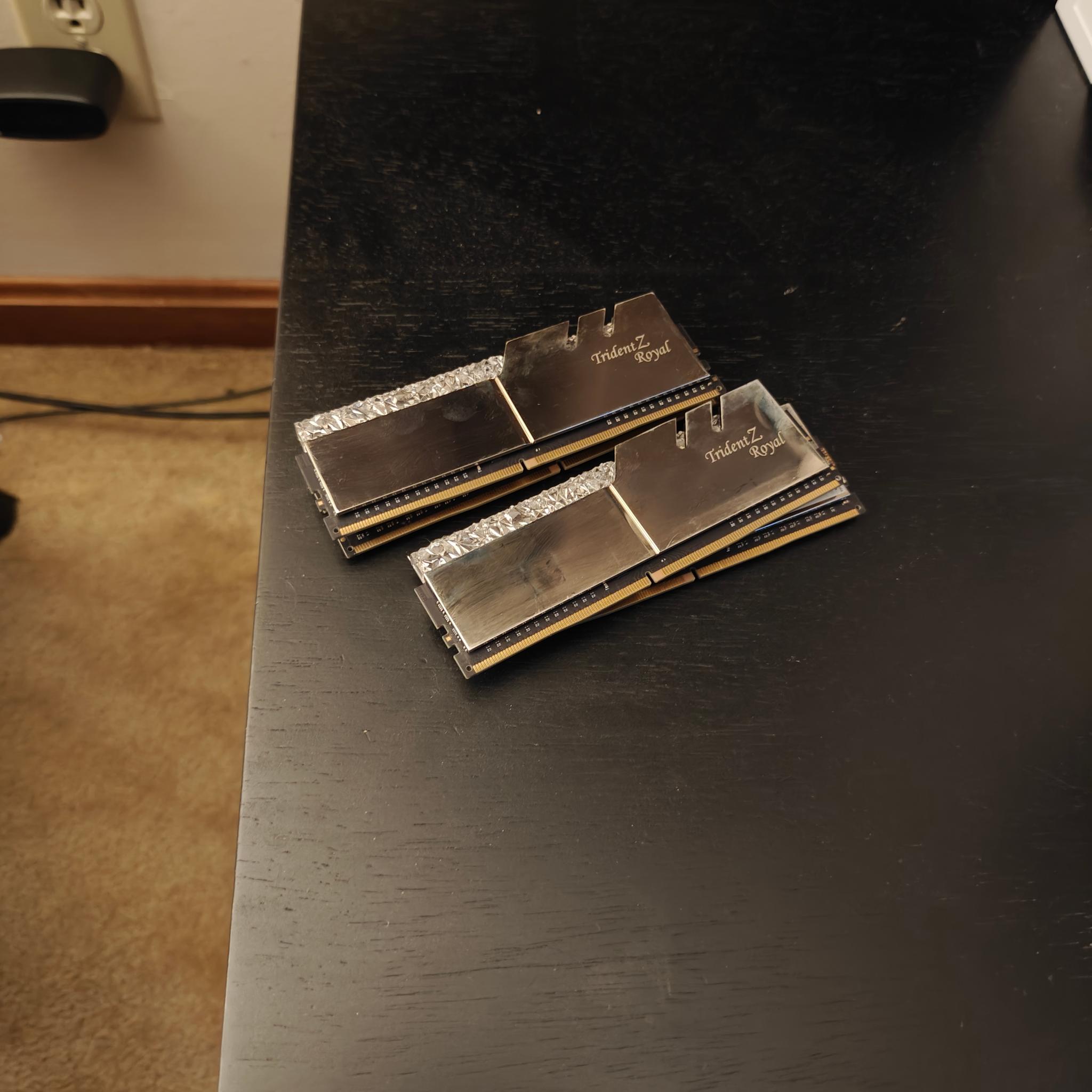 Trident Z Royal