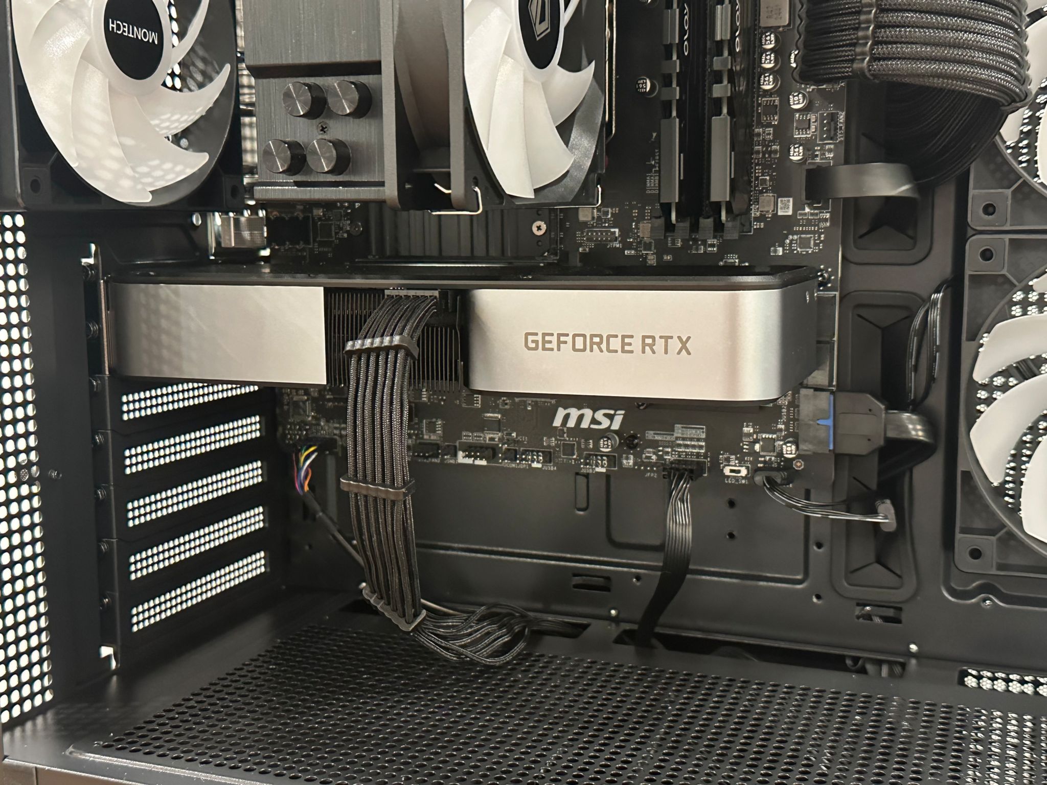 RTX 3070 FE | RYZEN 5 5600X | 32GB RAM | 1TB SSD | WIFI | Windows 11