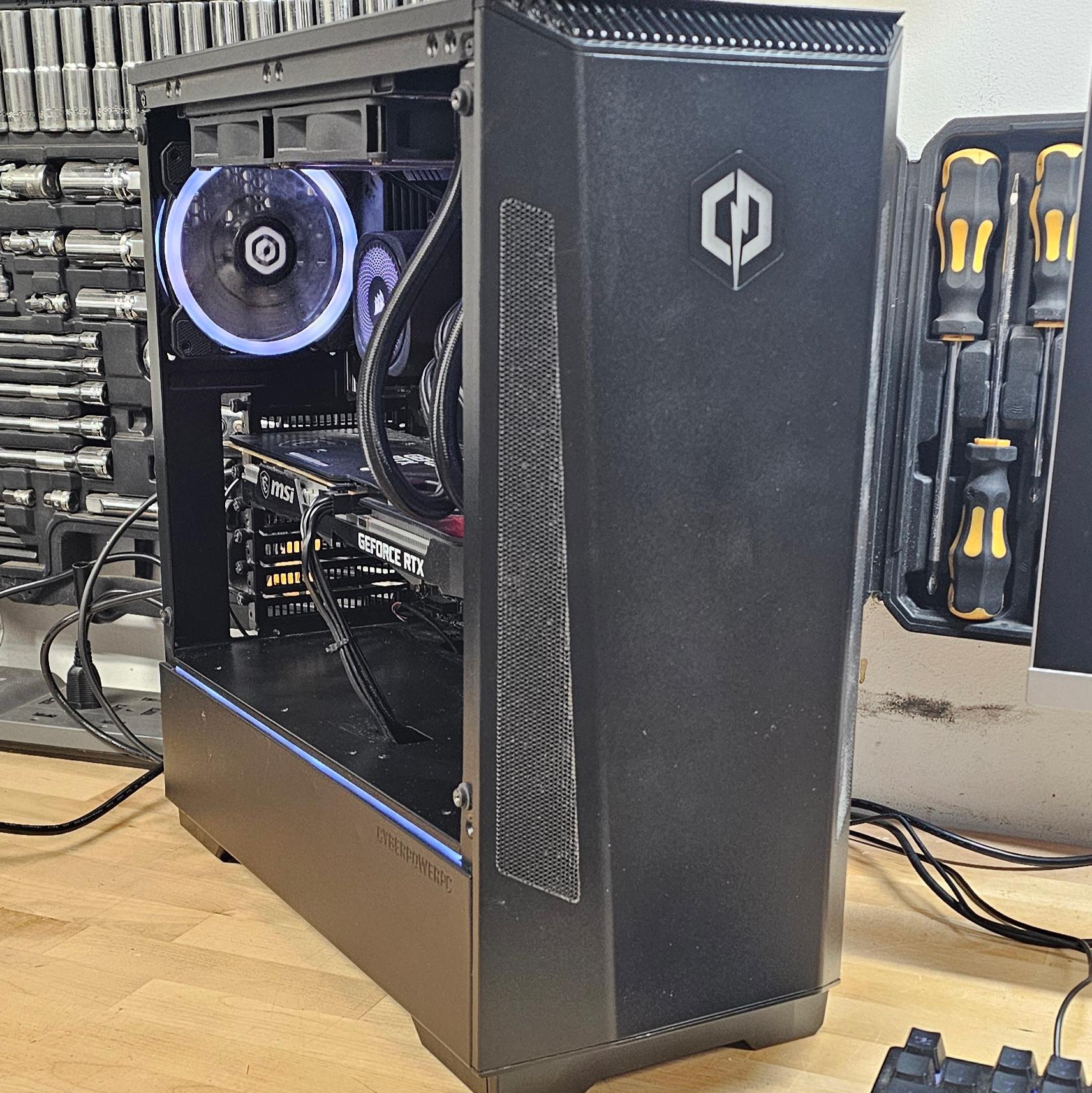 CyberPowerPC Gamer Xtreme Mid-Tower ATX PC Case w\ Tempered Glass