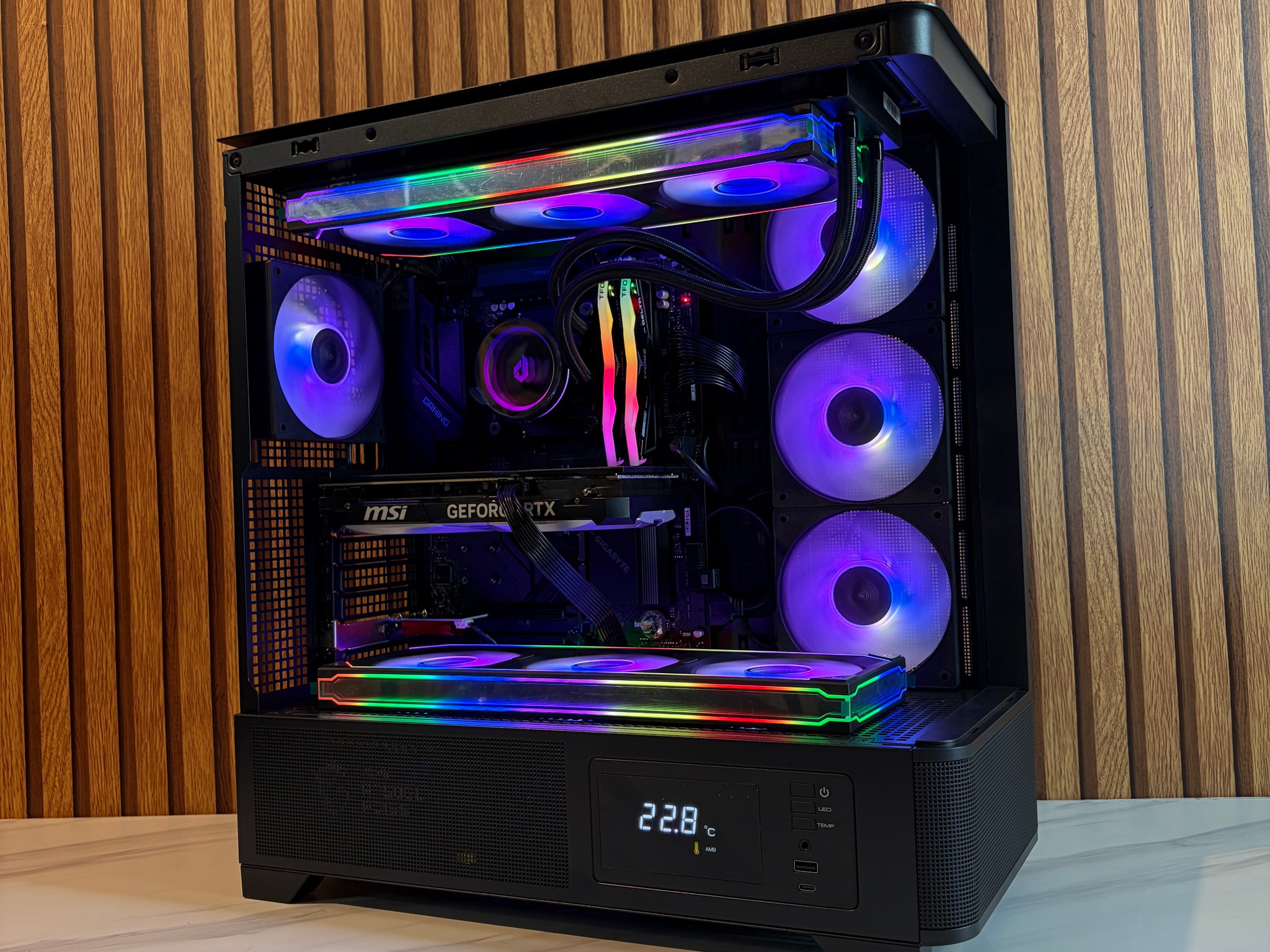 RTX 4070 | RYZEN 5 7600 | 16gb DDR5 | 1TB SSD| 360MM | 750W
