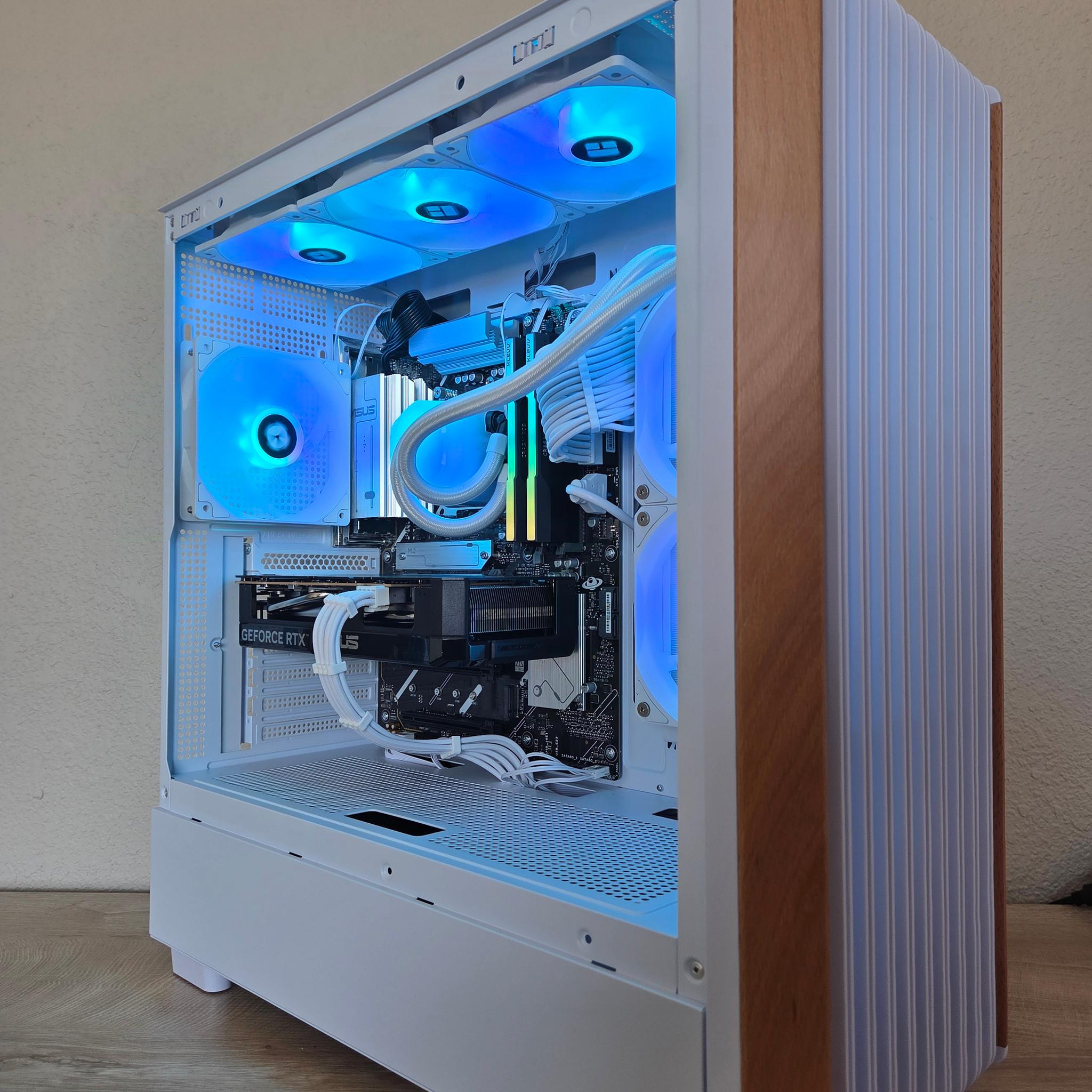 🌲❄️ Timber Frost | RTX 5060 | Ryzen 5 7600 | 32GB DDR5 | Wood Edition Gaming PC 🤍🌲/C/