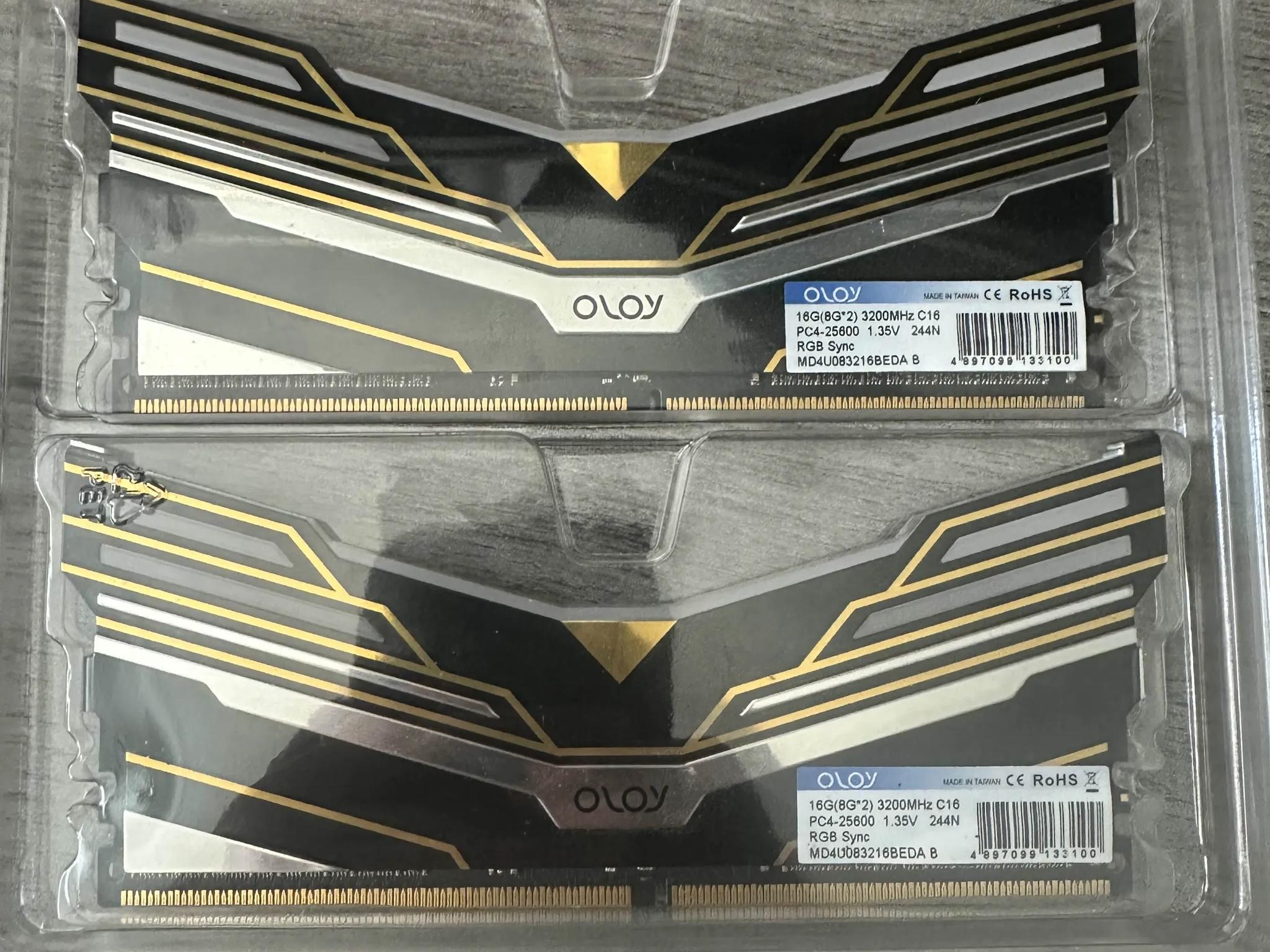 OLOY warhawk 2x8 3200mhz CL16 RAM OPEN BOX