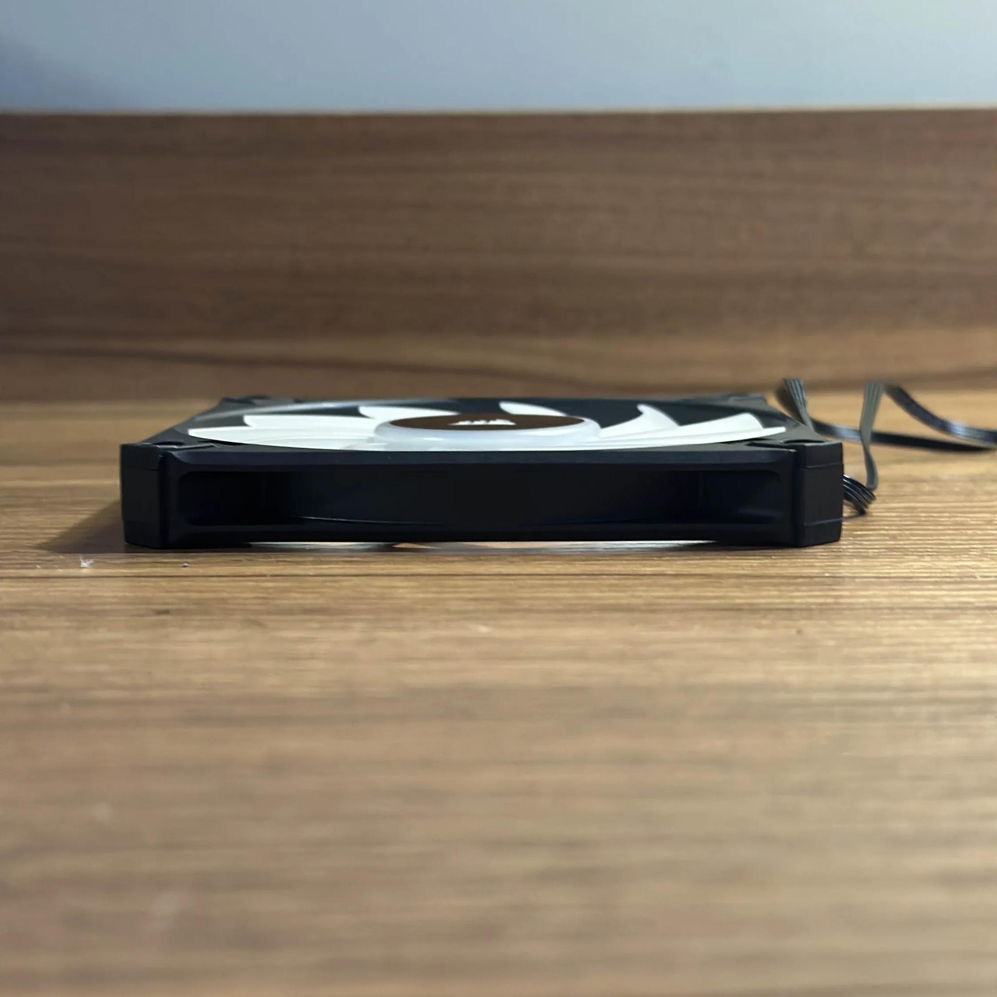Corsair AF120 RGB SLIM 120mm RGB Fan