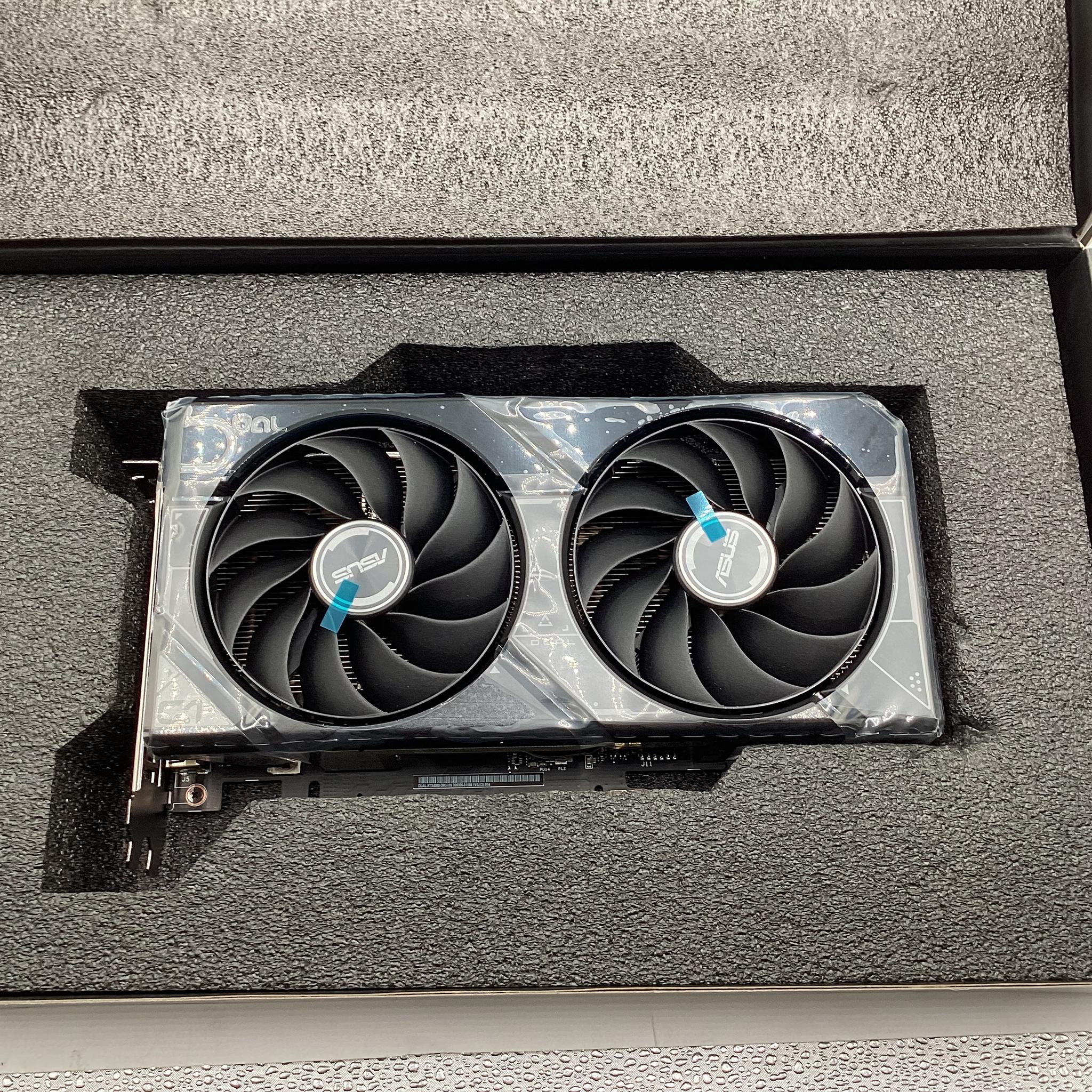 ASUS Dual GeForce RTX 4060 OC Edition 8GB GDDR6