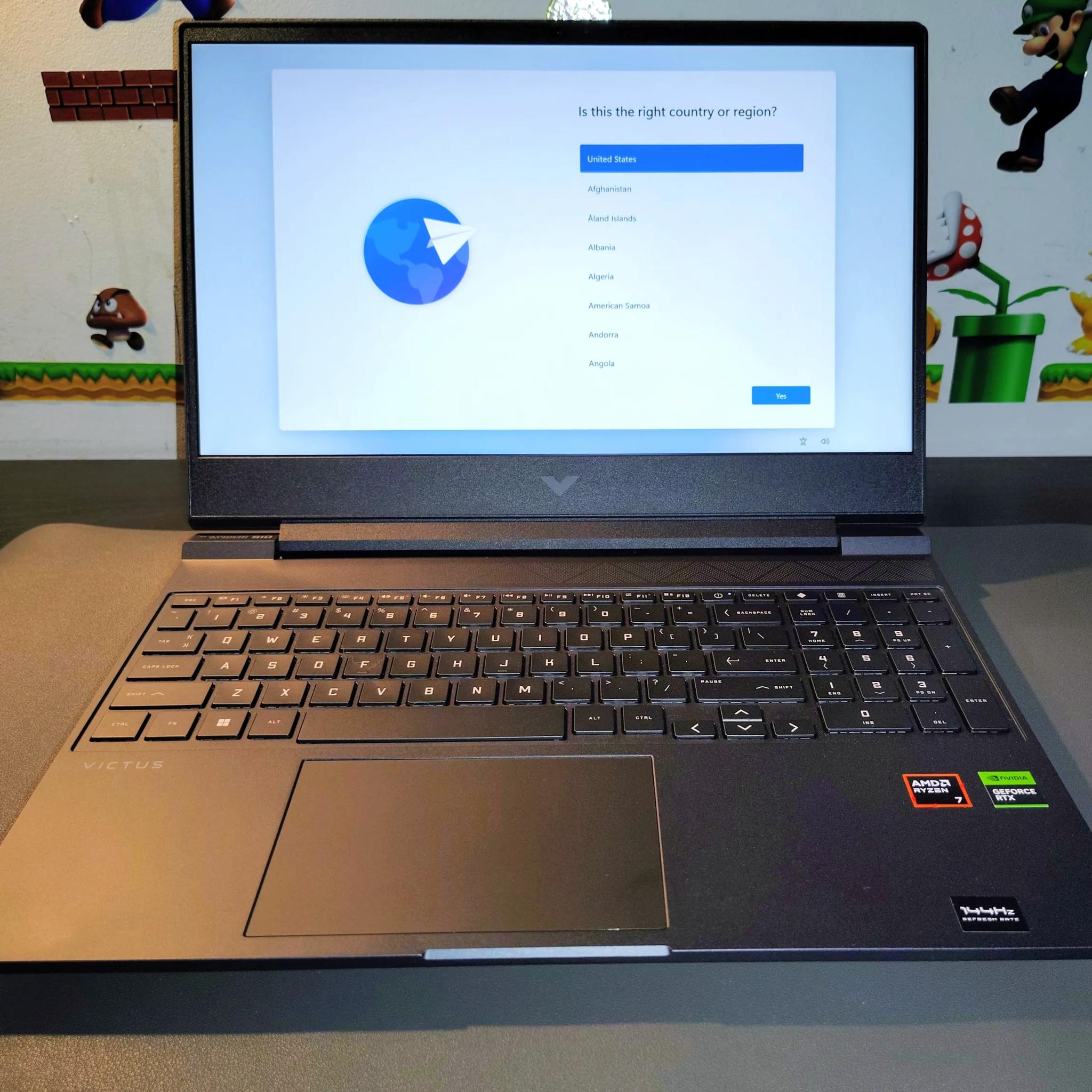 RTX 4060 | RYZEN 7 8845HS | 16GB DDR5 | 1TB | Logitech G305