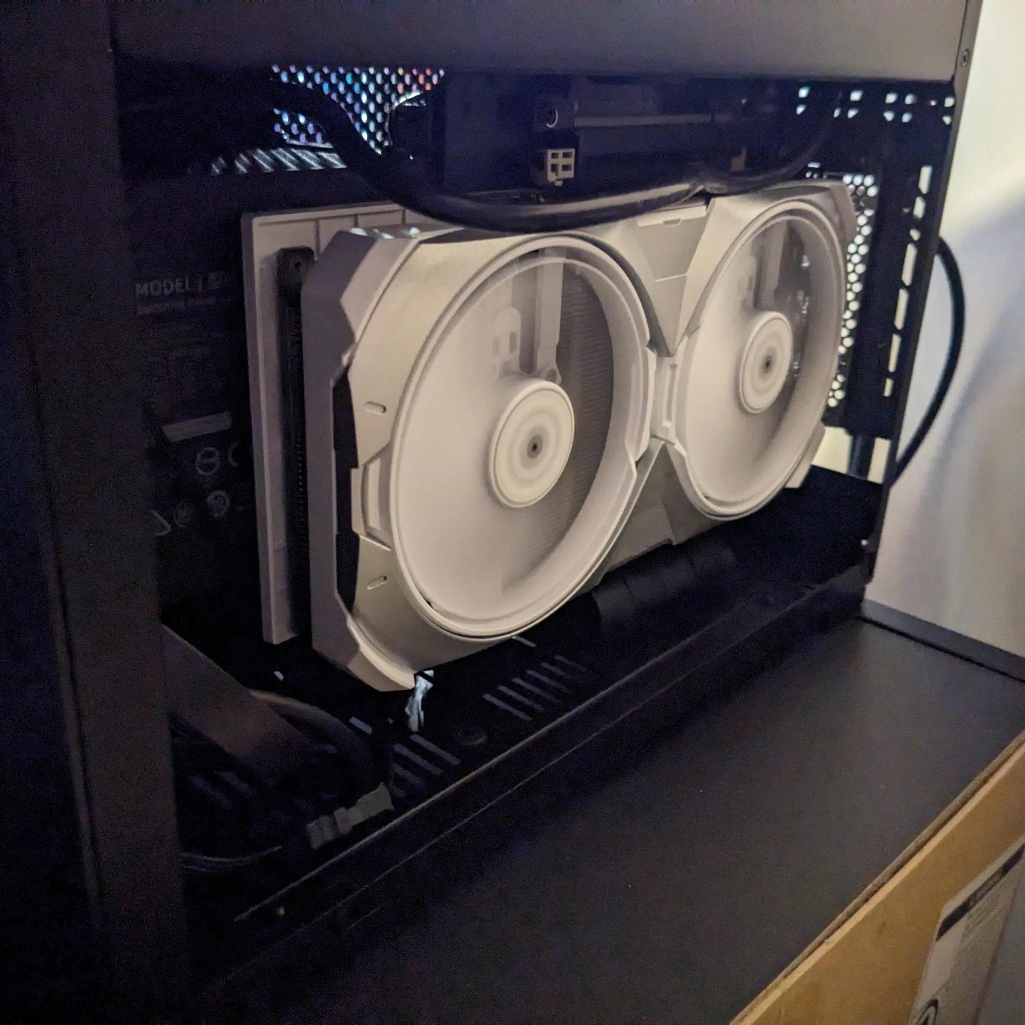 Minimal Black ITX Case With LCD Screen!!! | Ryzen 5 7600 & RTX 4070