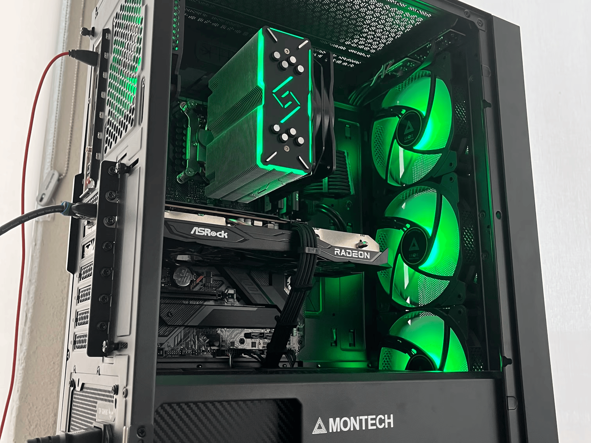 Blackout🥷| i5-10400, Rx 6600 Gaming PC