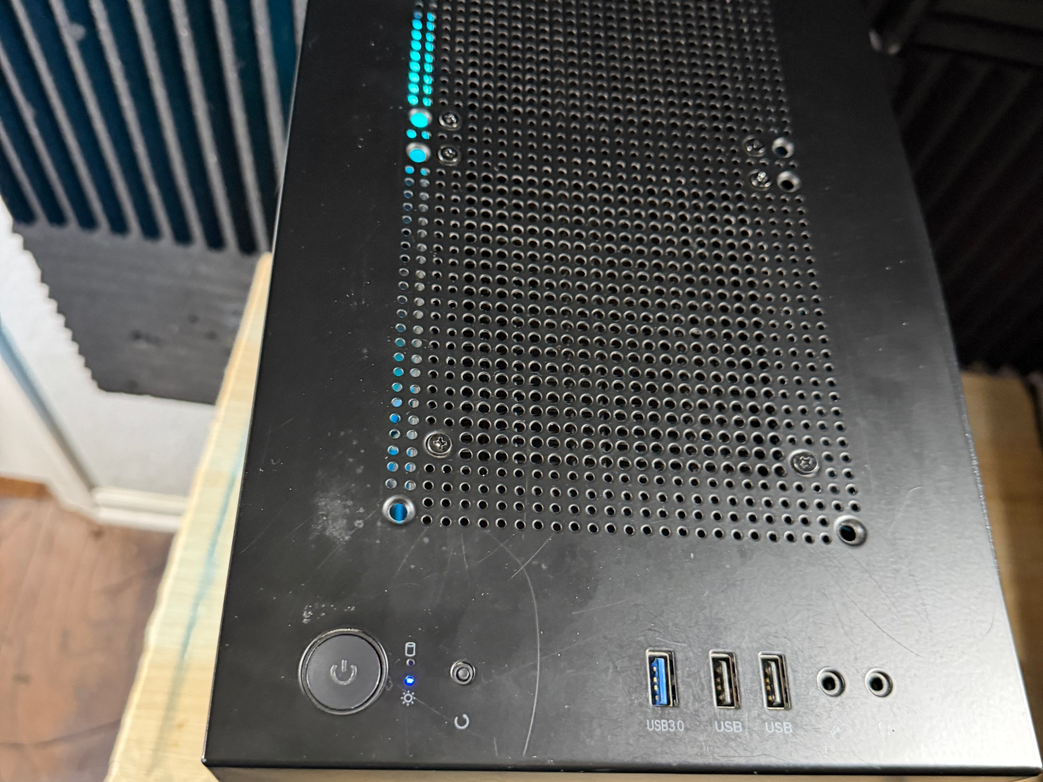 🔥 GTX 1660 - i5 9600KF - 16GB DDR4 - 240GB SSD + 500GB HDD