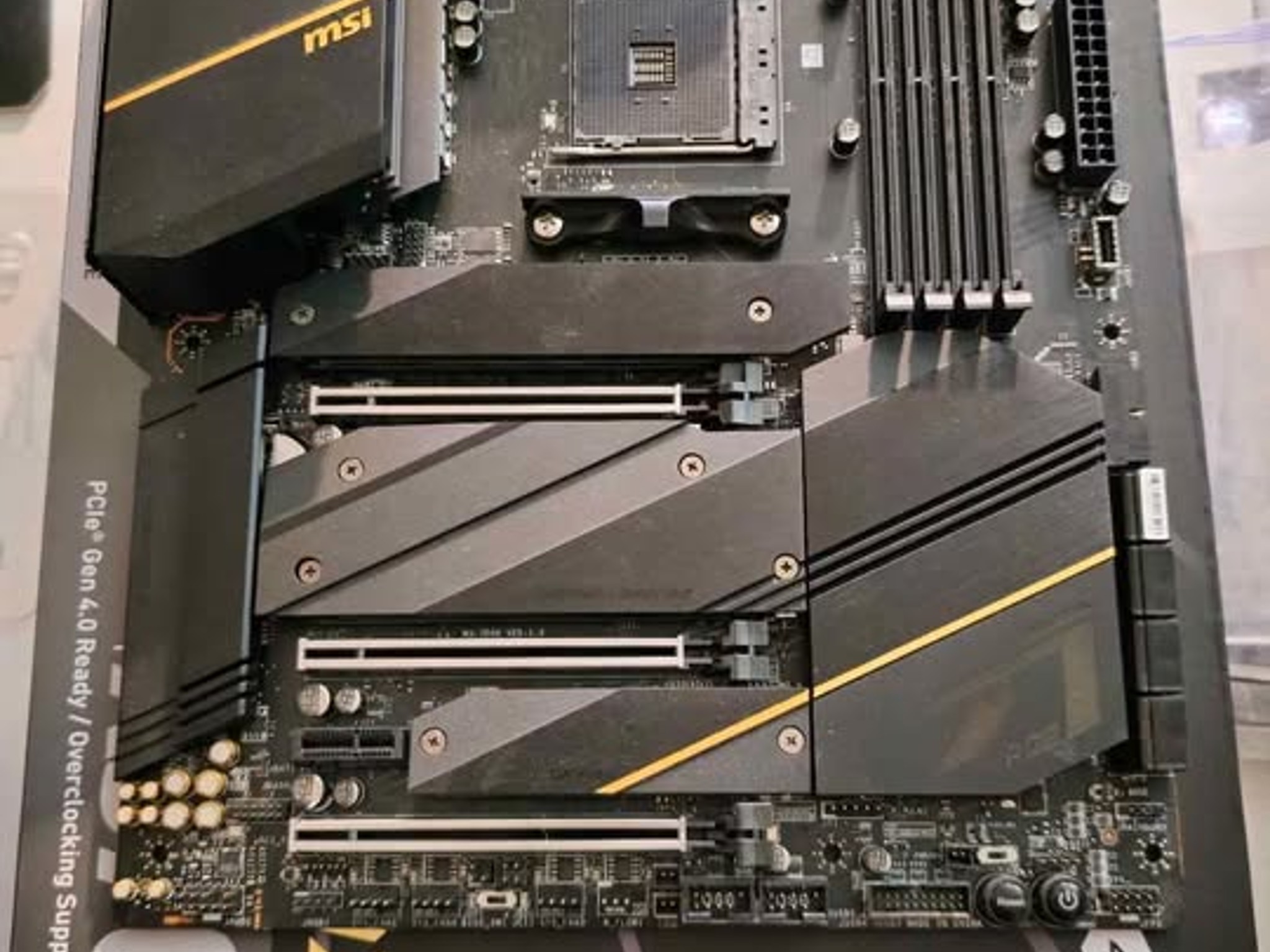 MEG X570S ACE MAX