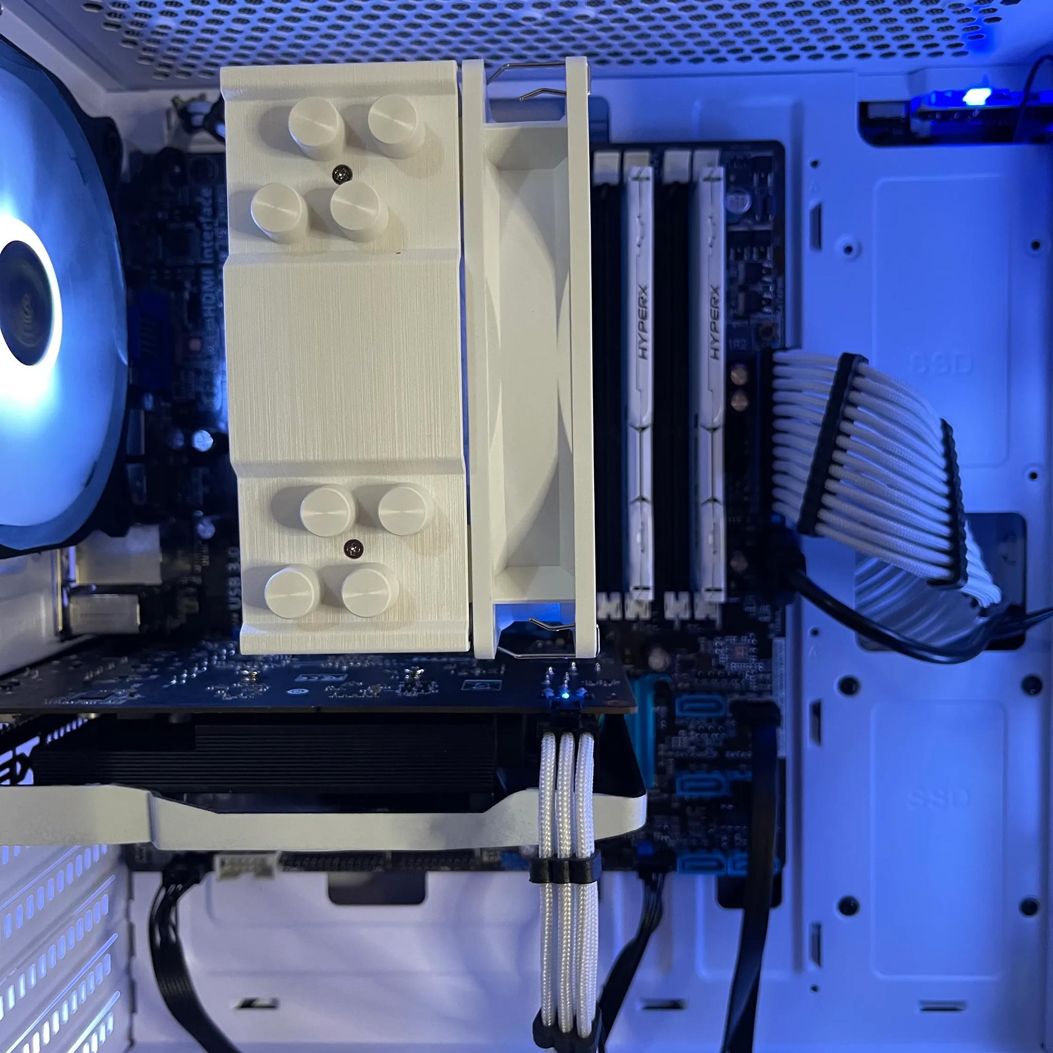 White RGB i7 Gaming PC (E3-1230 v2, 16GB RAM, RX 560, 256GB SSD/1TB HDD