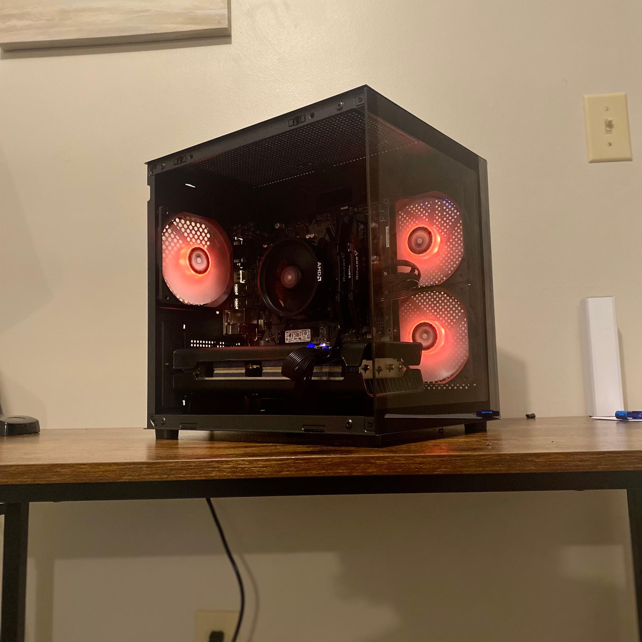 RX 5700xt | Ryzen 5 3600 | 16gb Ram | 512 Gb NVME ssd | wifi + windows 11