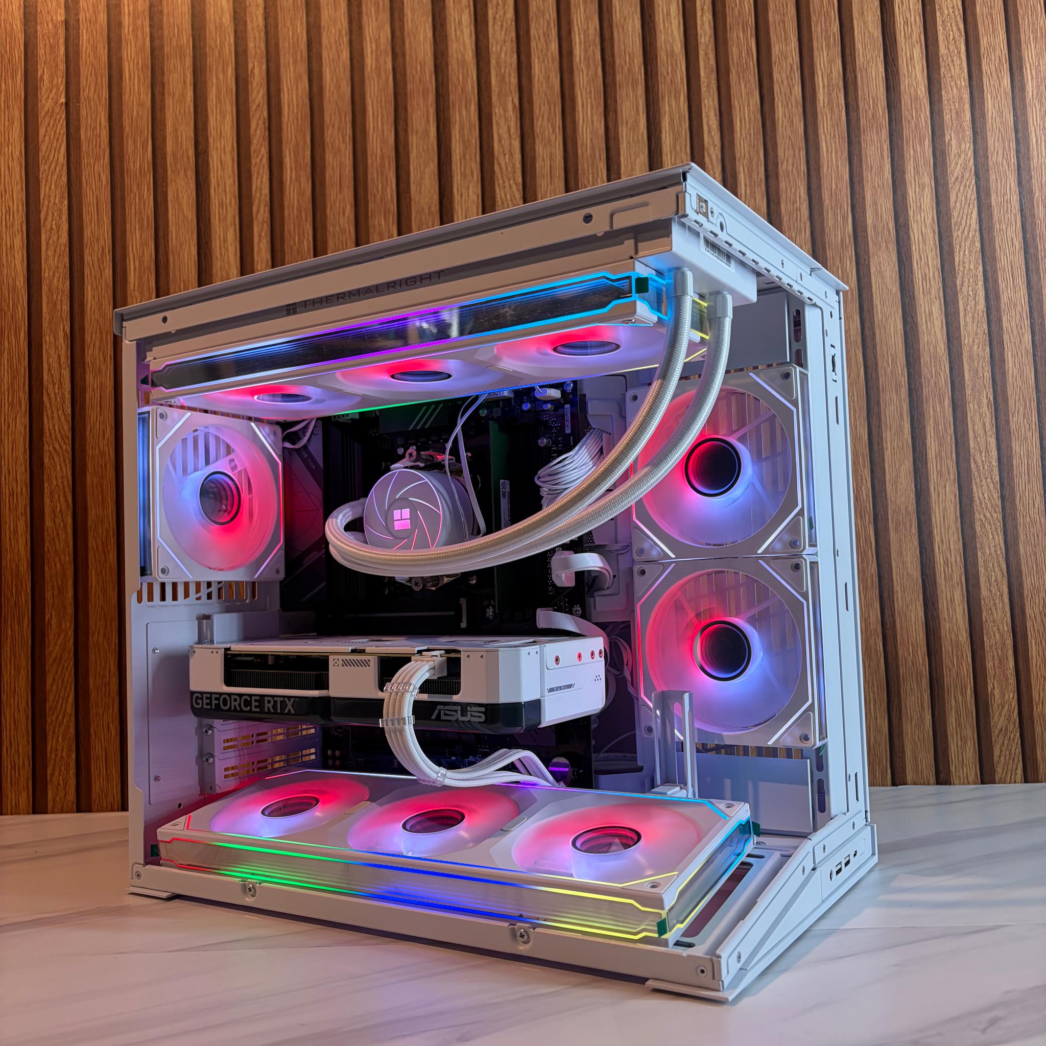 RTX 4070 | RYZEN 5 9600X | 16GB DDR5 | 2TB NVME | 650W | 360MM AIO | Windows 11 pro