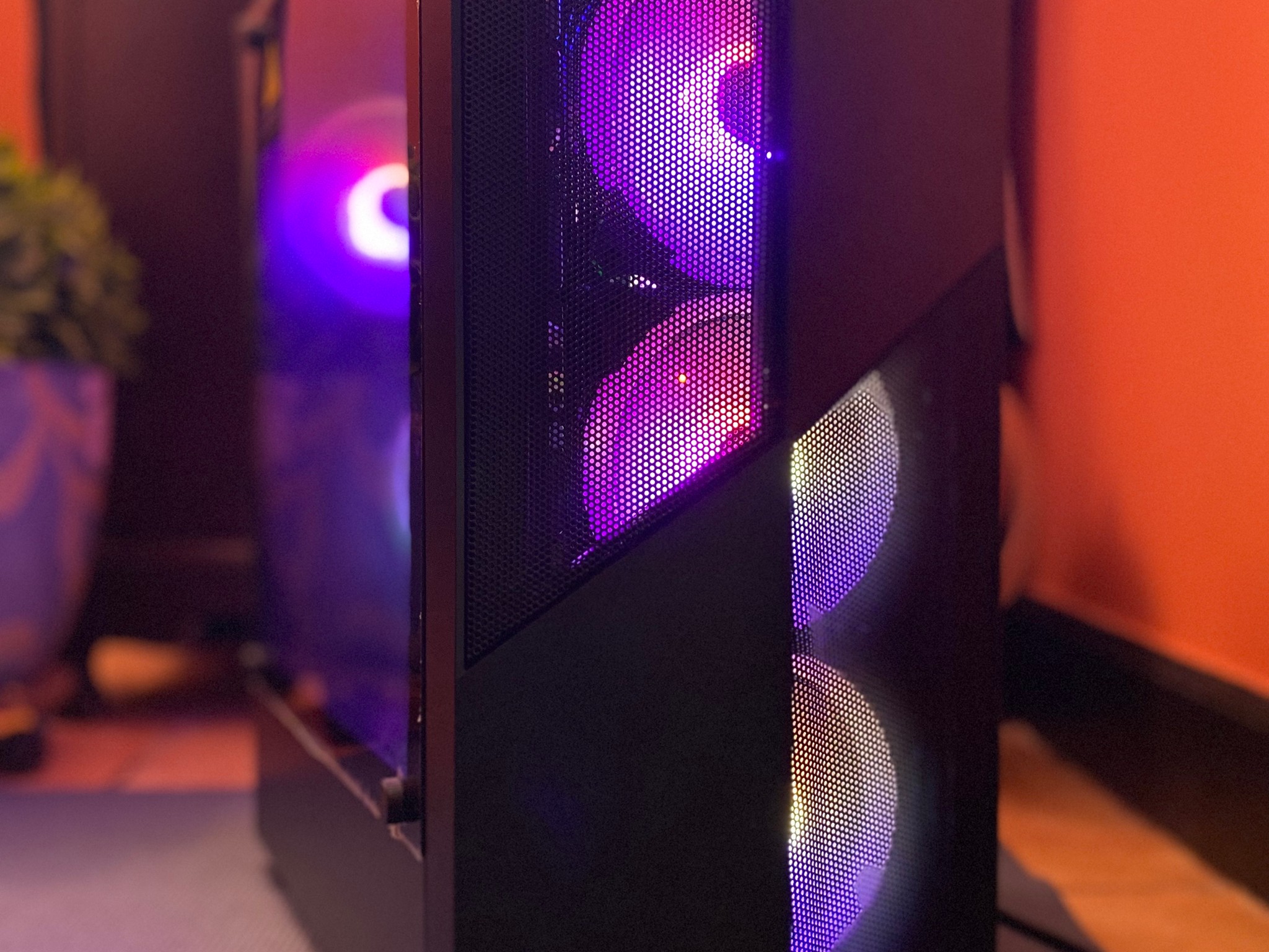 隠された宝石 💎|Ryzen 5|RX 5300|RDNA 1|16GB (2x8GB)RGB RAM @3200MHz|1TB WD Blue SSD|Windows 11 Pro