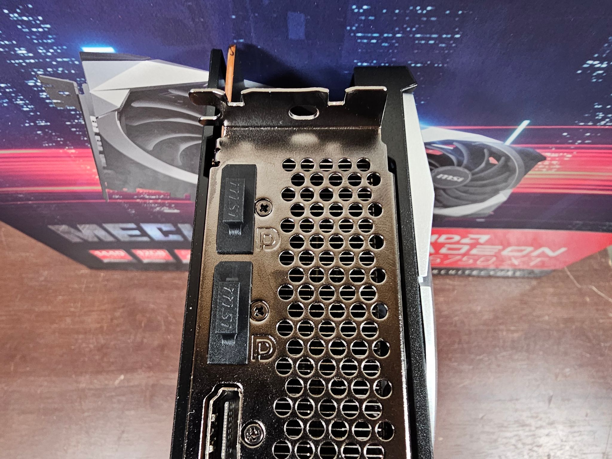 MSI MECH 2X OC Radeon RX 6750 XT