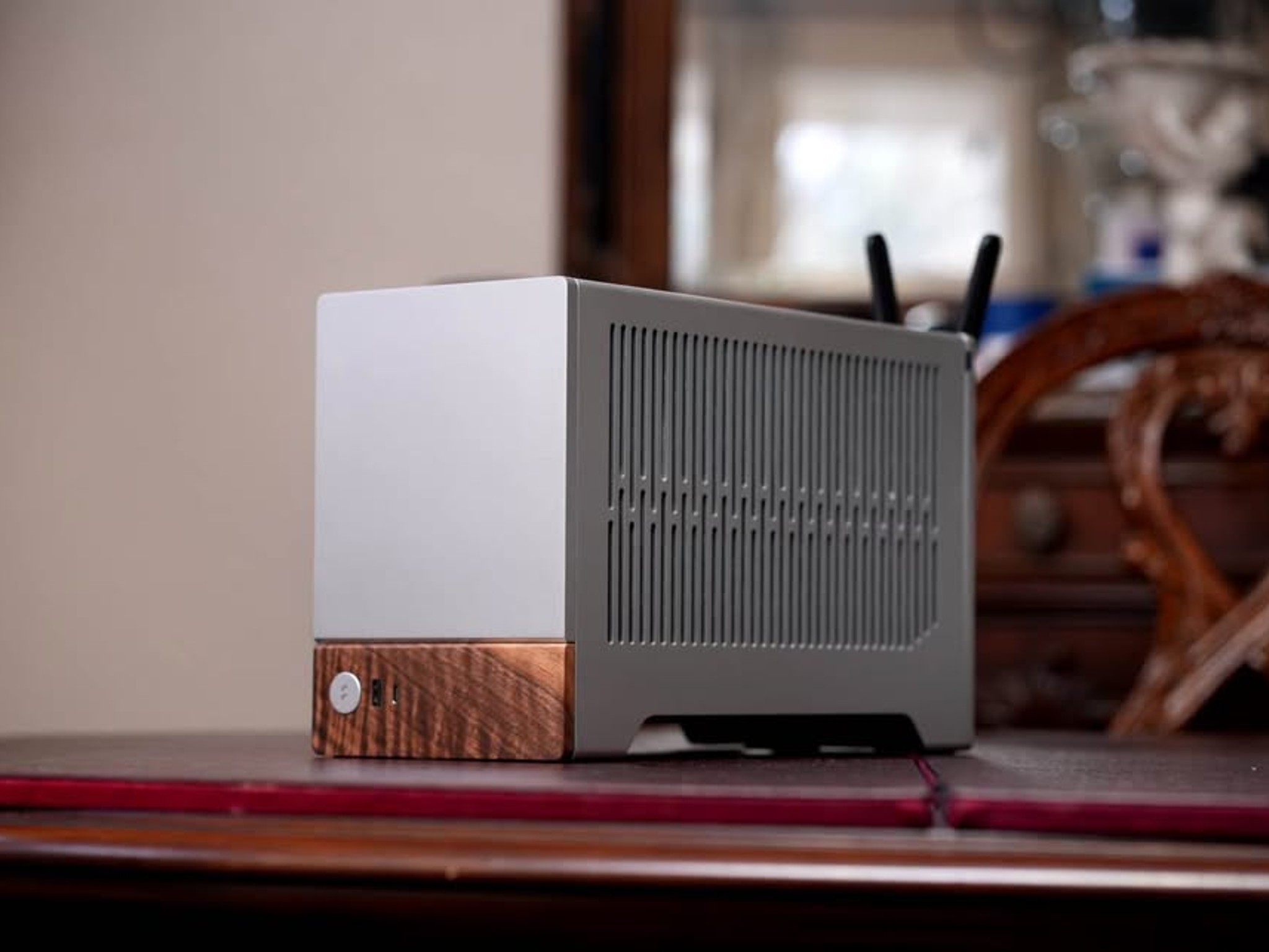 Premium Gaming PC: Fractal Terra, RTX 4080 FE, Ryzen 7900x3D, 32GB DDR5, 2TB nvMe, 850W, b650 ITX