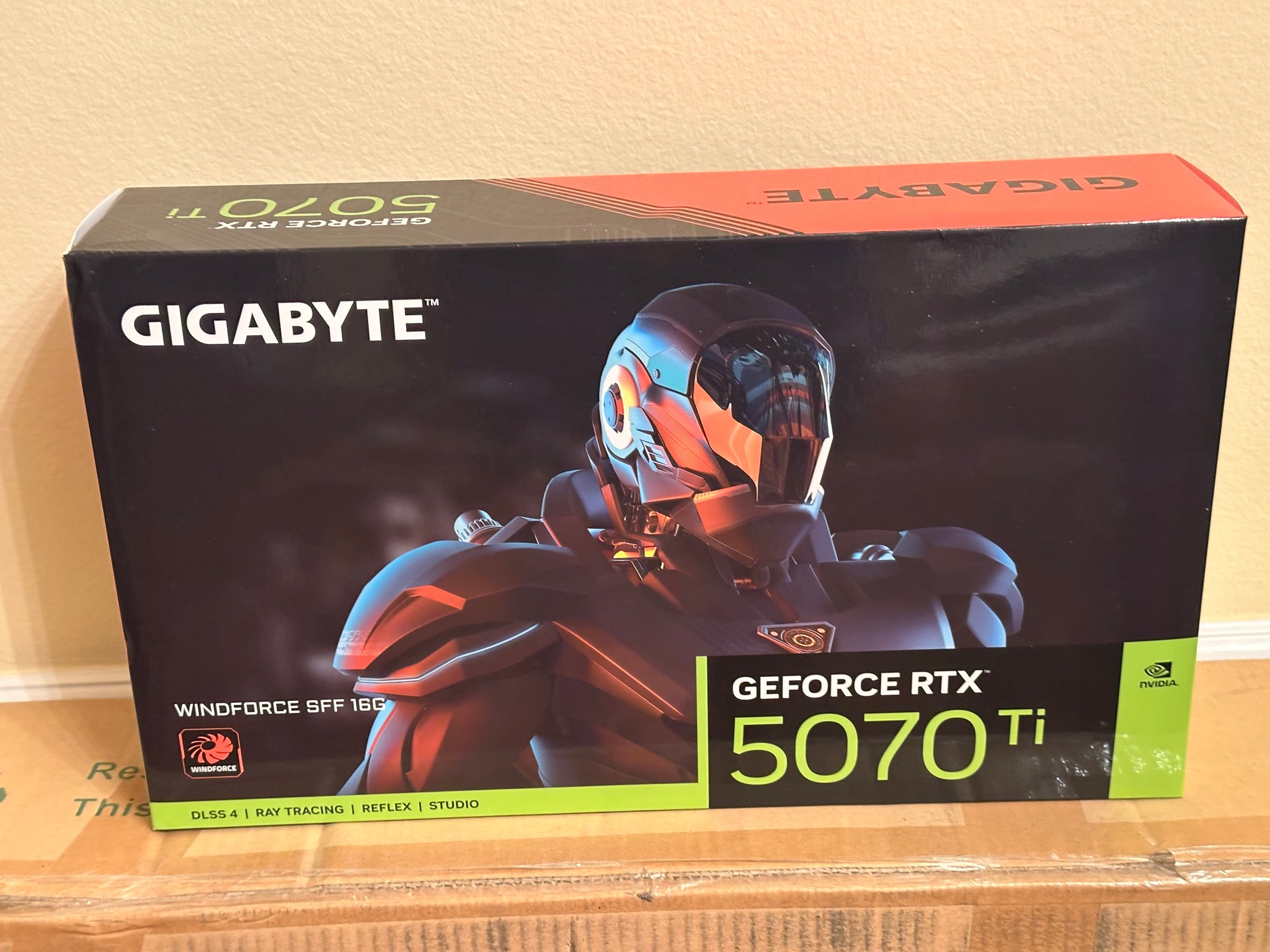 GIGABYTE GeForce RTX 5070 Ti WINDFORCE OC 16G