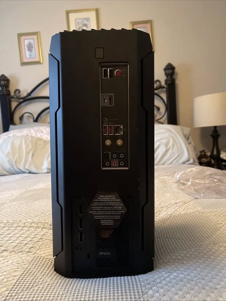 Corsair One I165 Compact Gaming PC