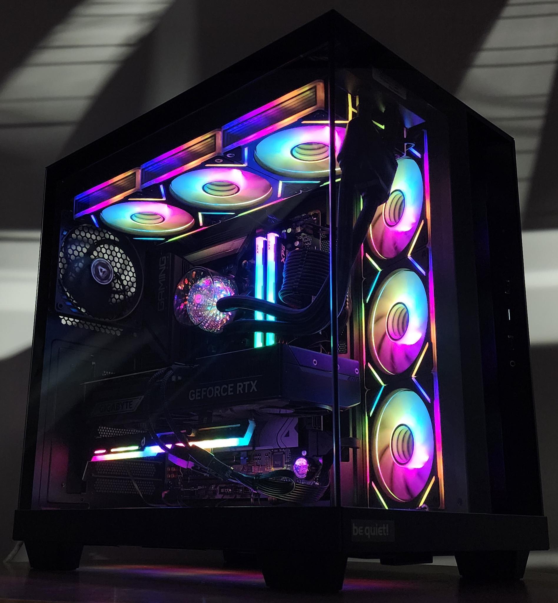 Gaming PC Ryzen 9 9900X 32GB RAM 1TB SSD RTX 5070 Ti 16GB Windows 11 Computer