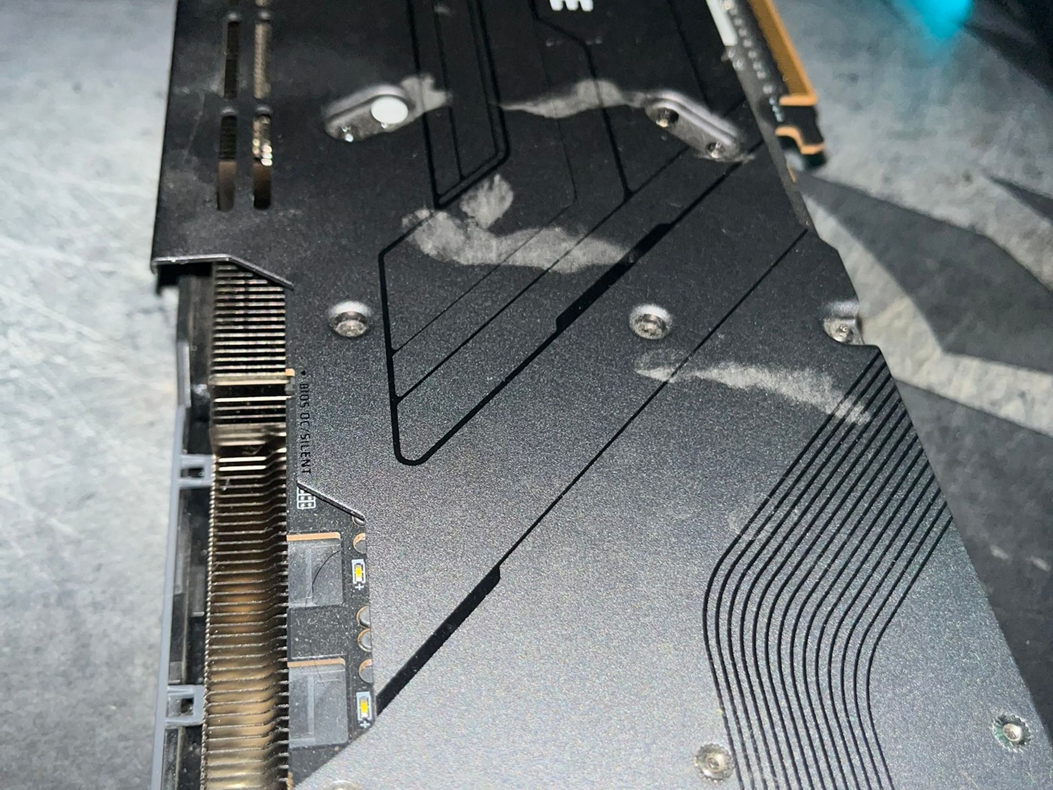 GIGABYTE Radeon RX 7700 XT