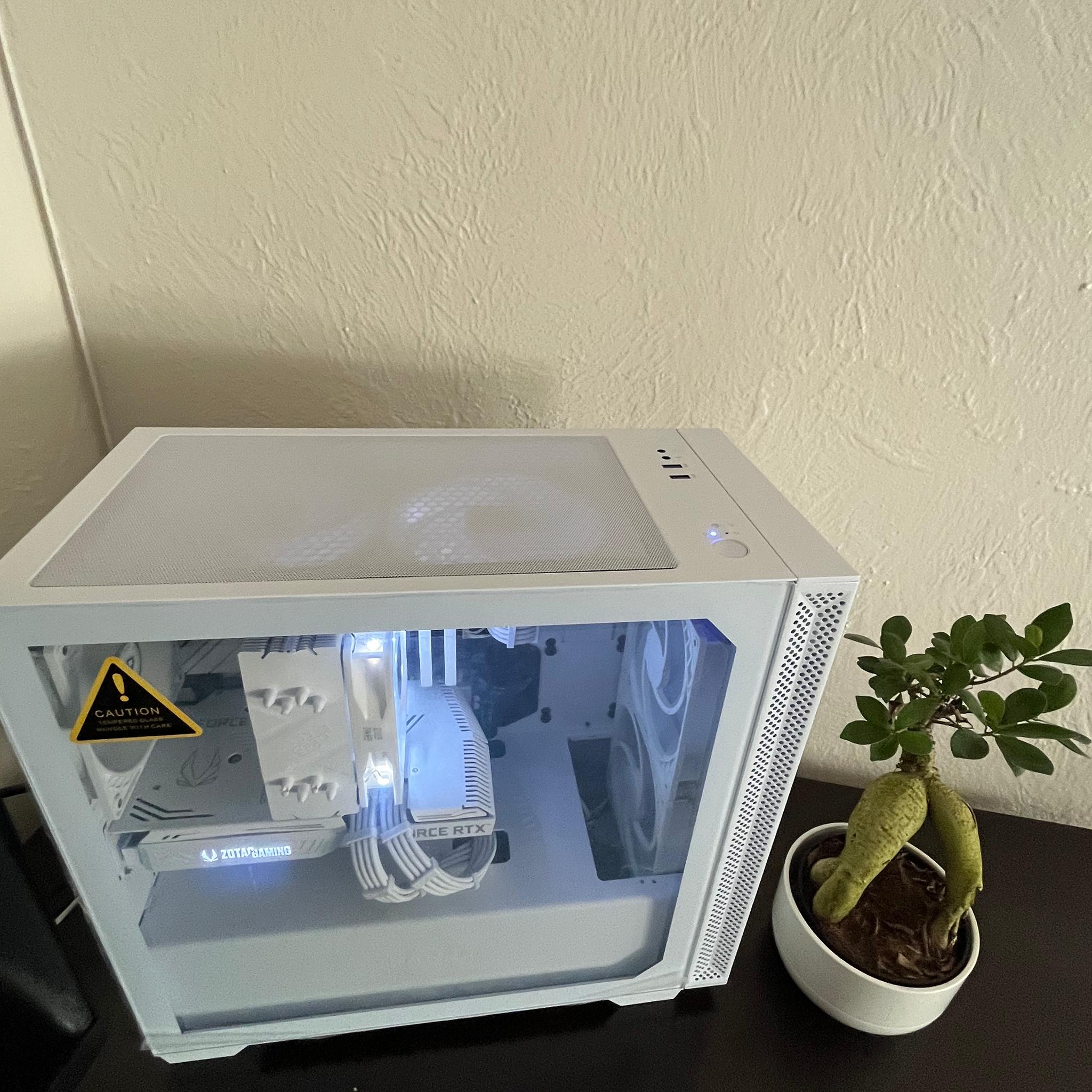 White-Out V3 Intel i5 11600K/RTX 3060 12GB