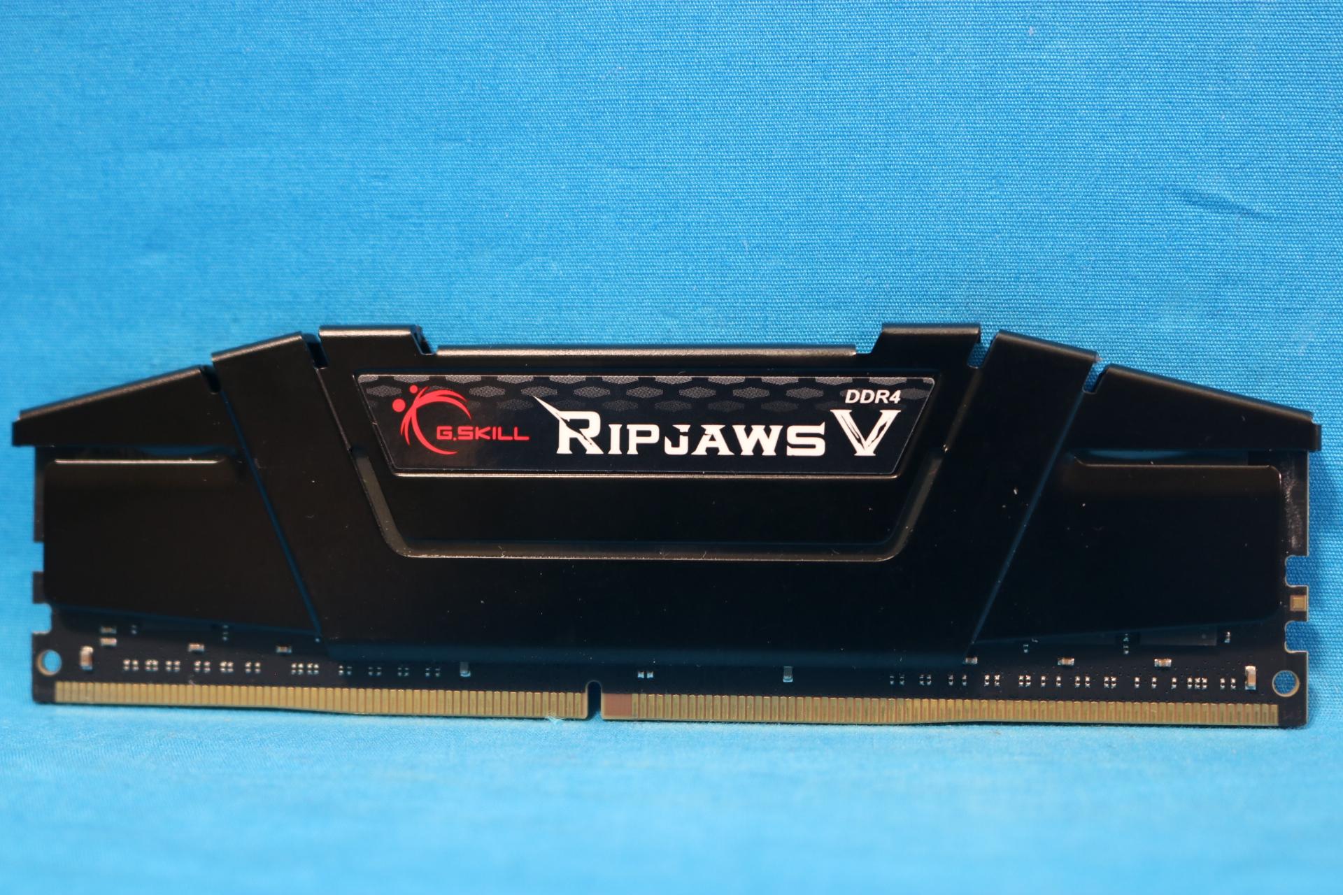 G.Skill RipJaws V 32GB (2x16GB) DDR4-3200MHz CL16 1.35V Desktop RAM F4-3200C16Q-64GVK