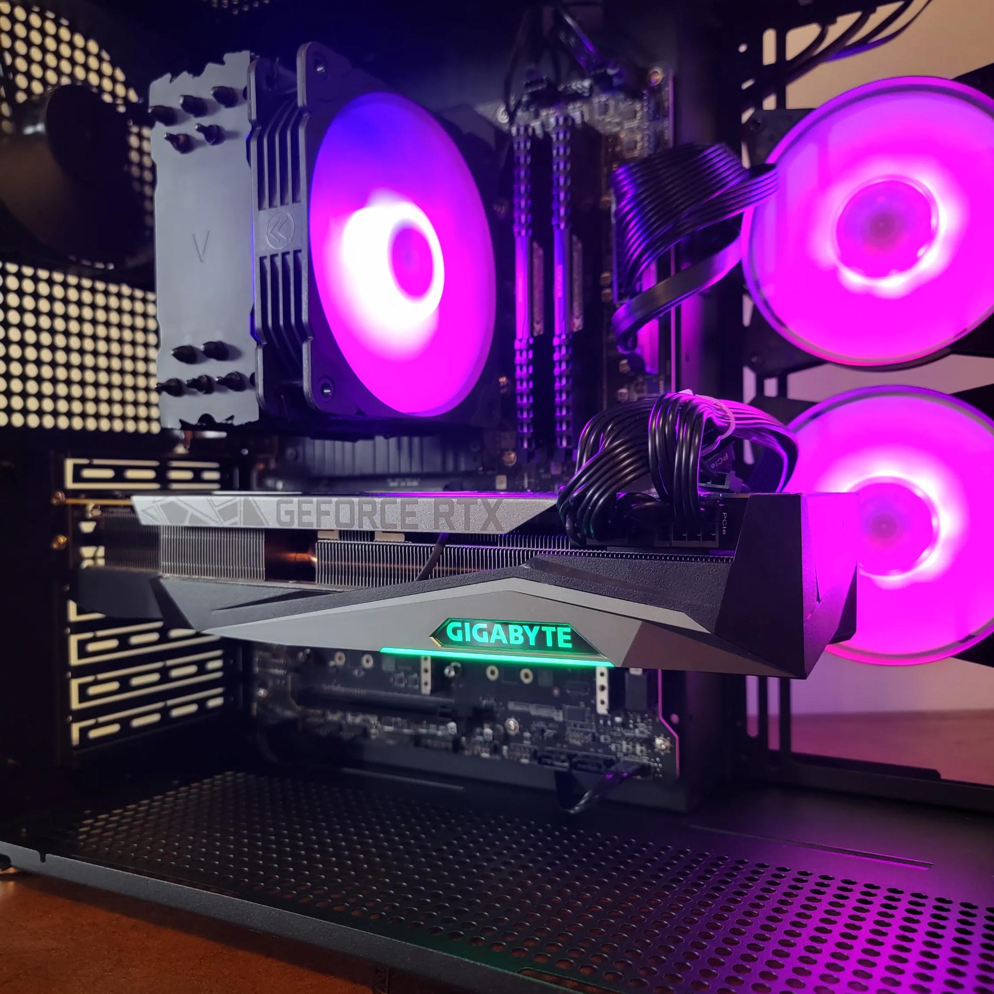 **Room To Grow| MSI Z690 i7 12700K| 32GB Ram| 3080**