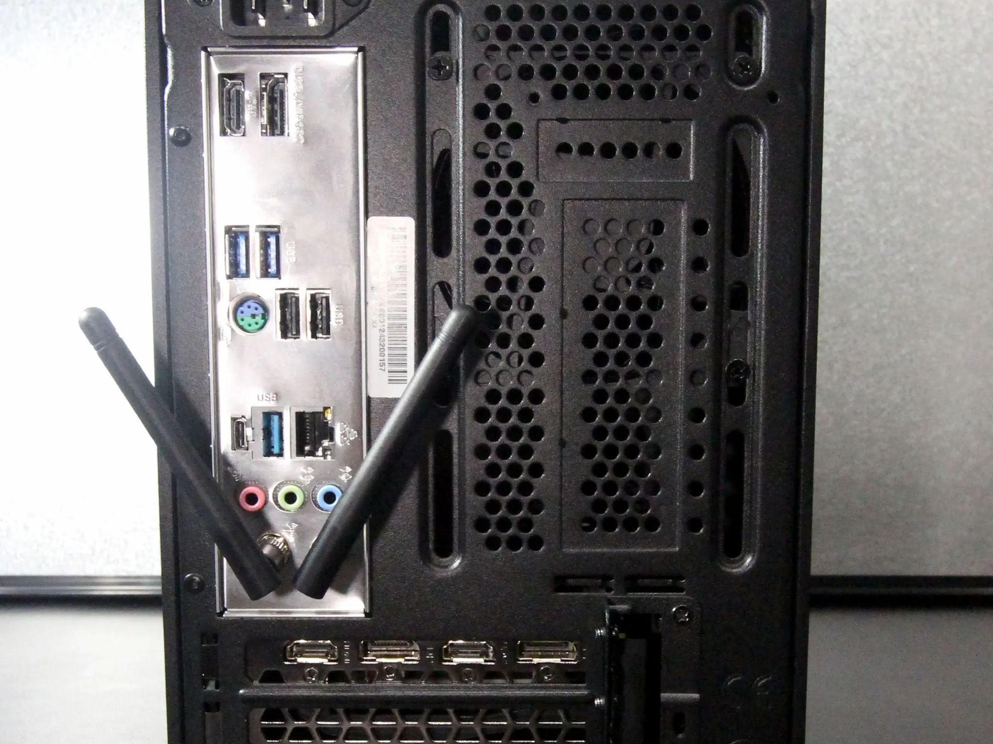Mini-ITX Water Cooled Gaming PC / AMD Ryzen 7 5800X / RTX 3060ti / 32GB DDR4 / 1TB / Windows 11 Pro