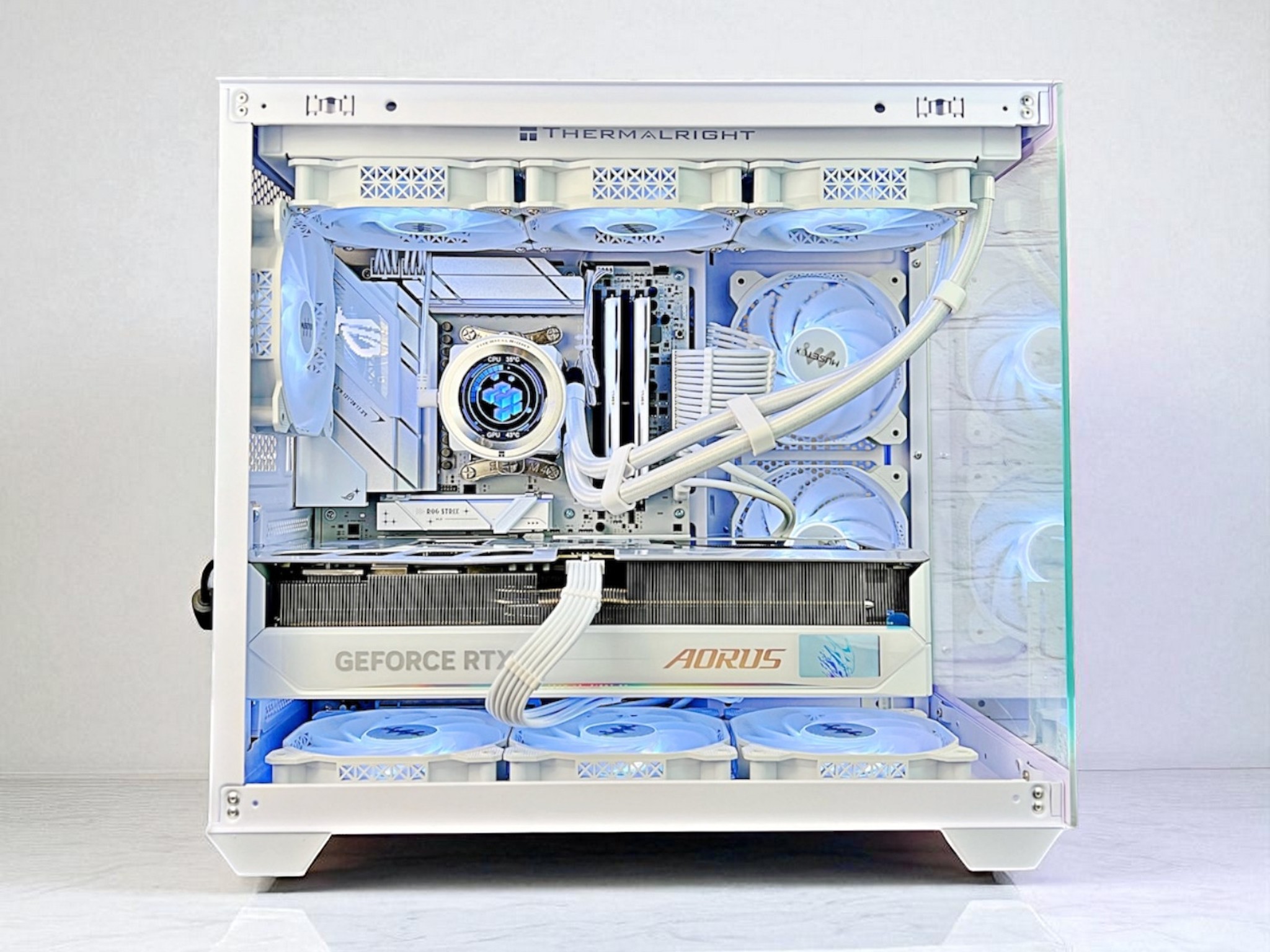 5080 AORUS MASTER ICE Ryzen 7 9800X3D 32GB DDR5 2TB M.2 WIFI 7 Win 11 Pro