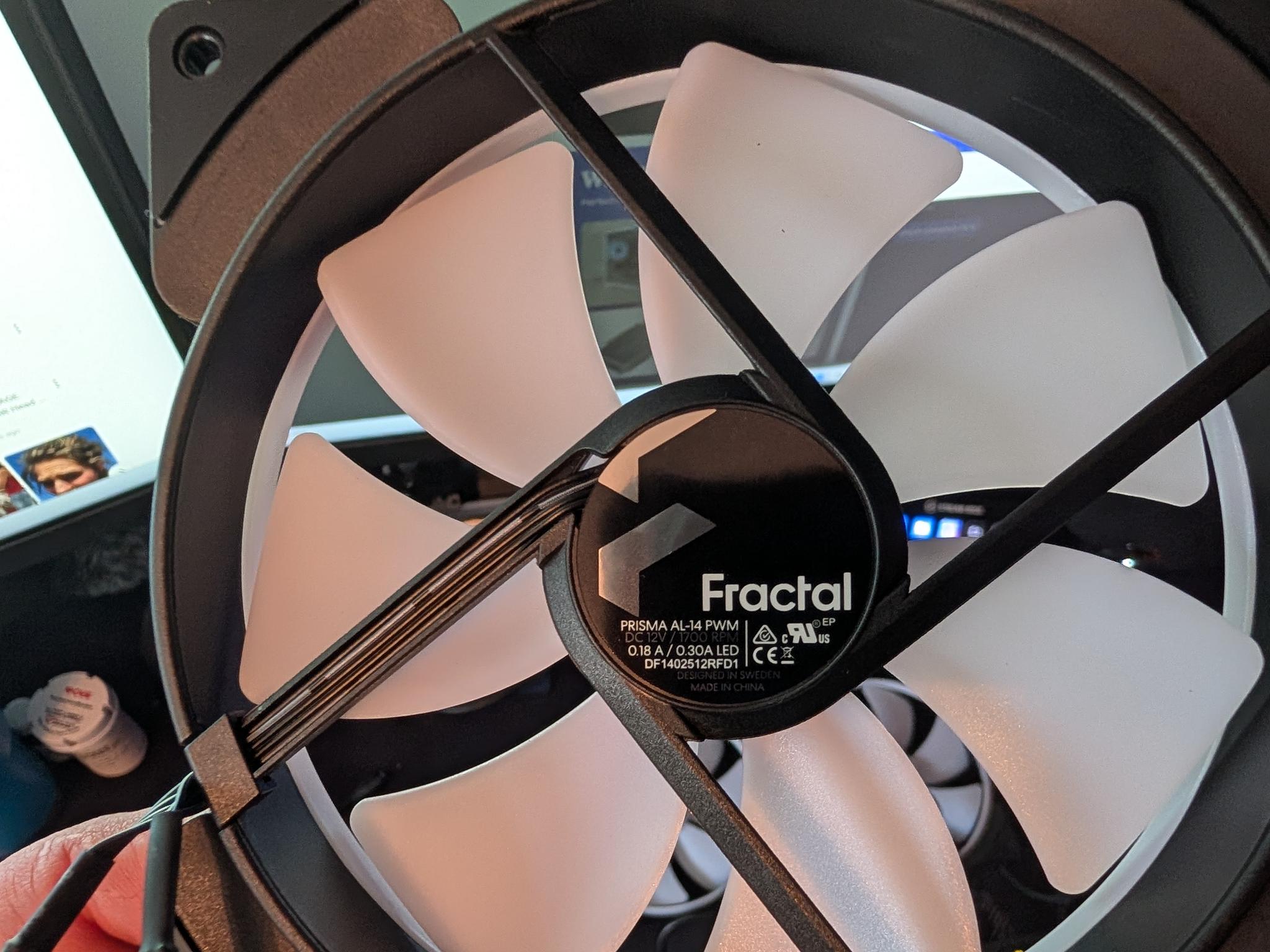 3 Fractal Prizma AL-14PWM Fans