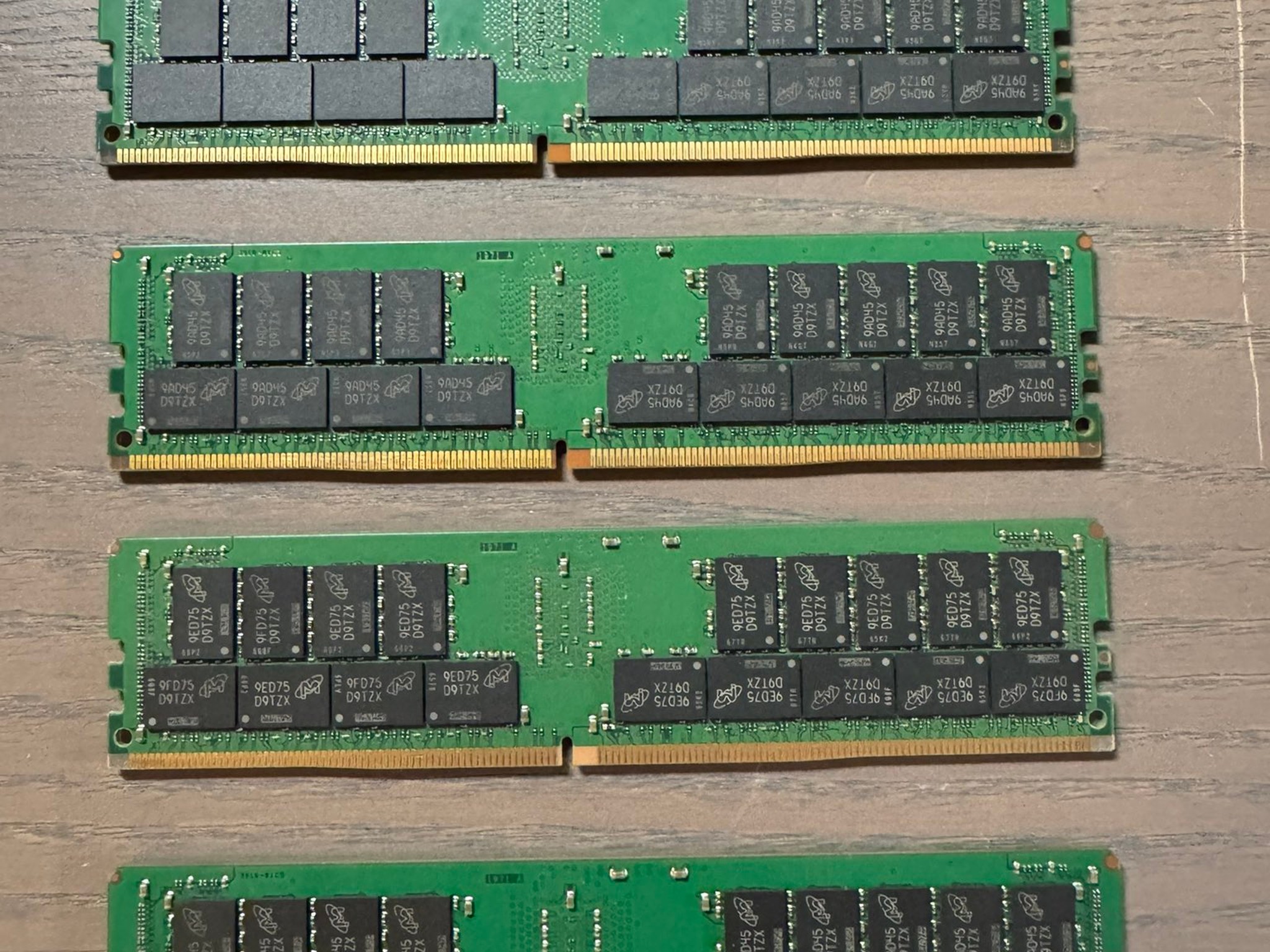 128GB - 4 x 32GB Crucial 2Rx4 PC4-2666MHz DDR4 ECC Reg Registered Server Ram