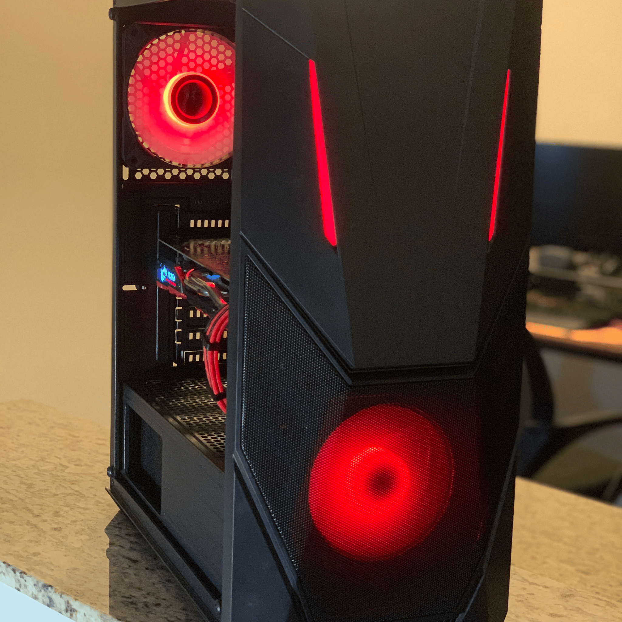 Entry Level Black/Red Gaming PC (RX 570 + Ryzen 5 2400g)