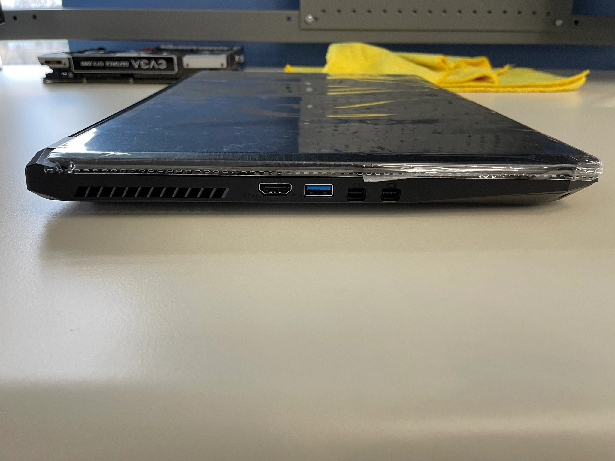 Clevo 15.6" P650HP6 + i7-7700HQ + GTX 1060 + 1080p 60HZ