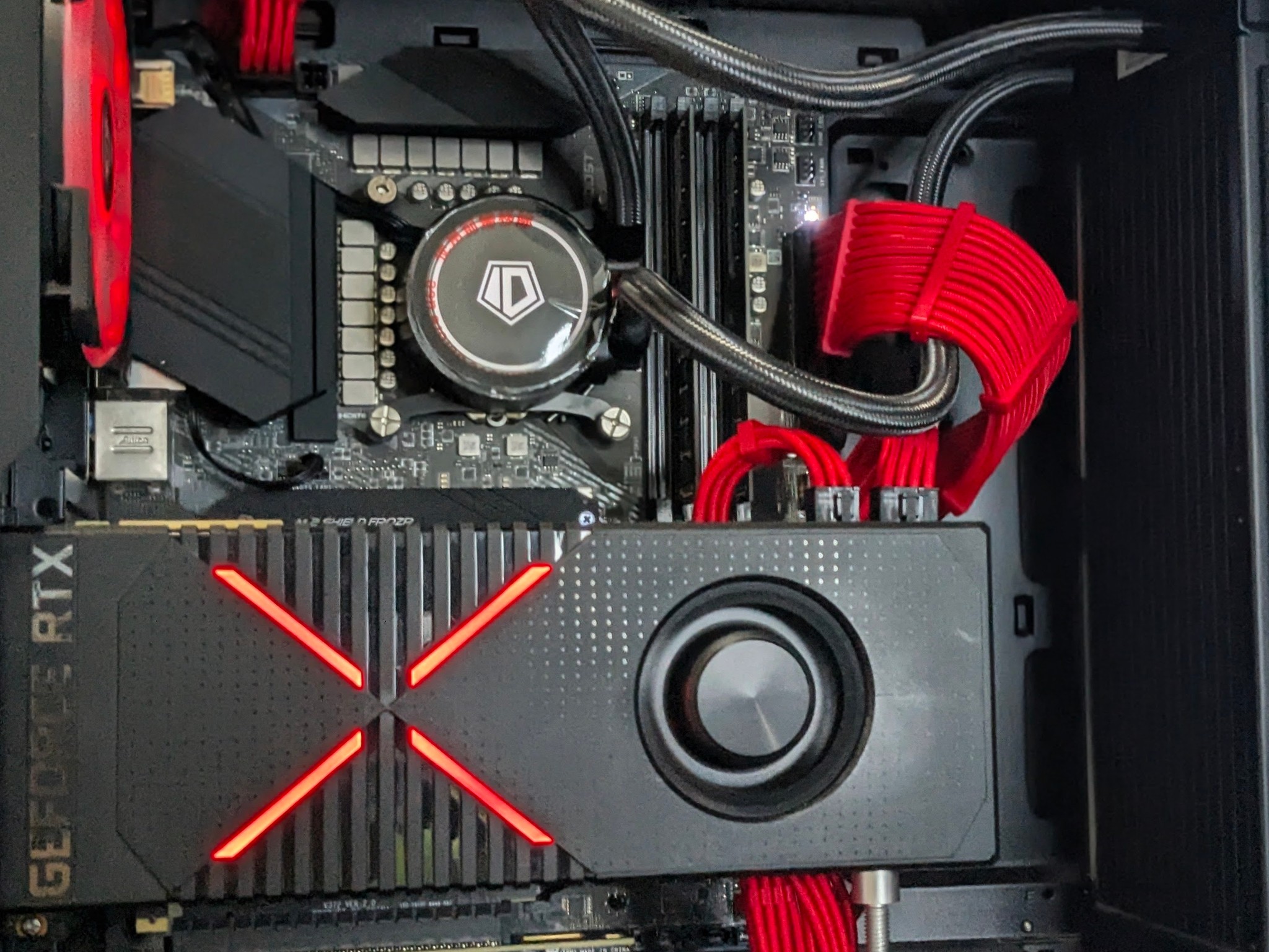 "Red Veins" 🔴RTX 2080(FE)🔴I5 11600k@4.9GHz🔴16GB RAM🔴1.2TB SSD/HDD🔴Windows 11 Pro✅