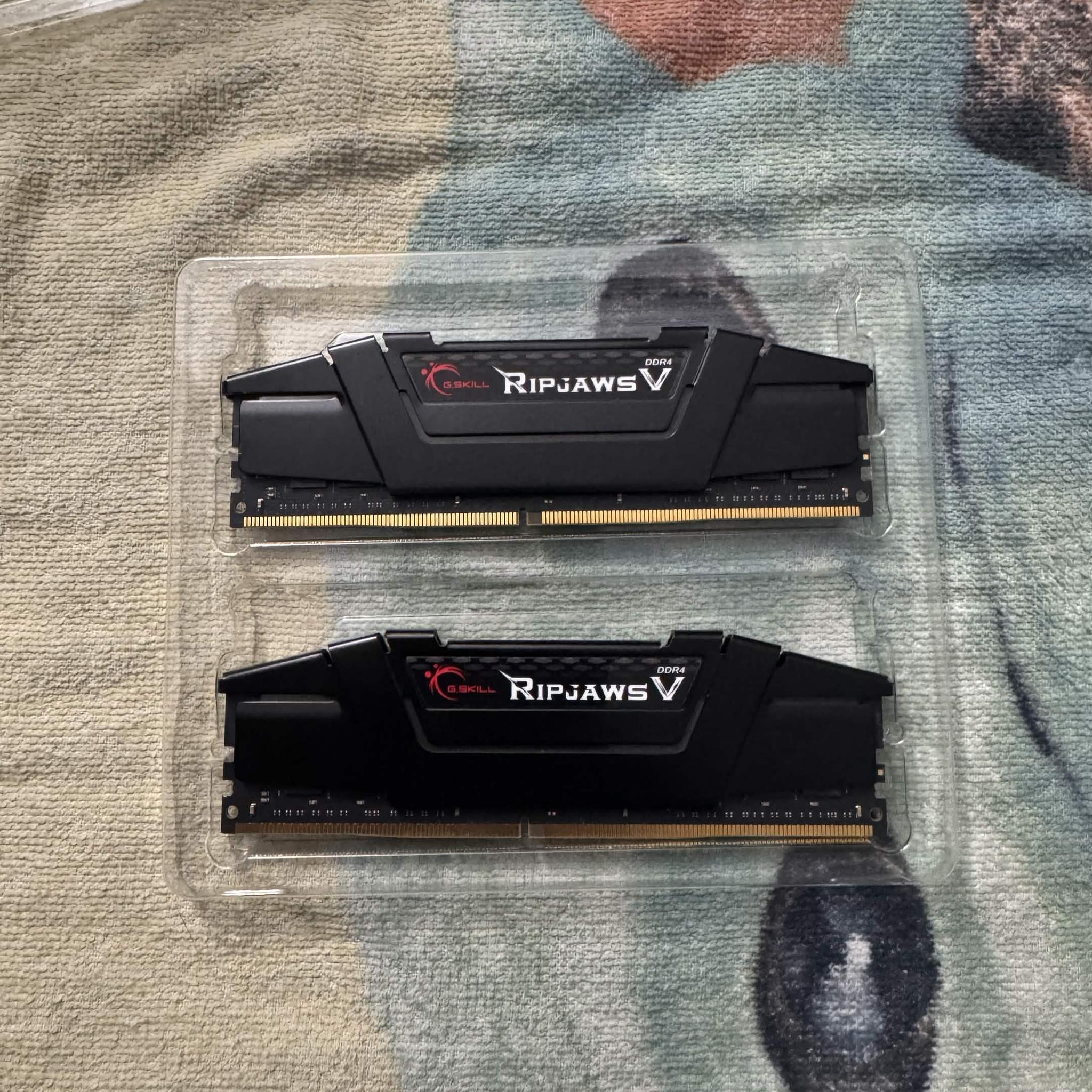 G.Skill Ripjaws V 32GB DDR4 RAM kit (2x16GB)