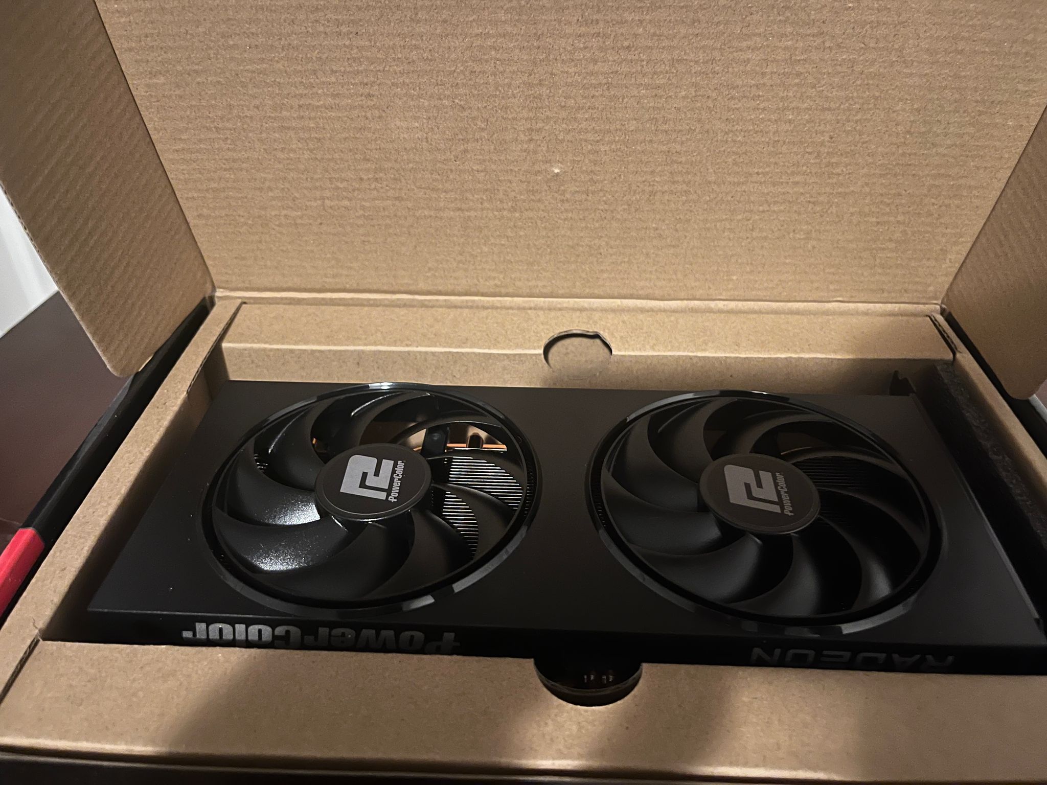 Deal on a Perfect condition 6750XT only used once to ensure it works properly