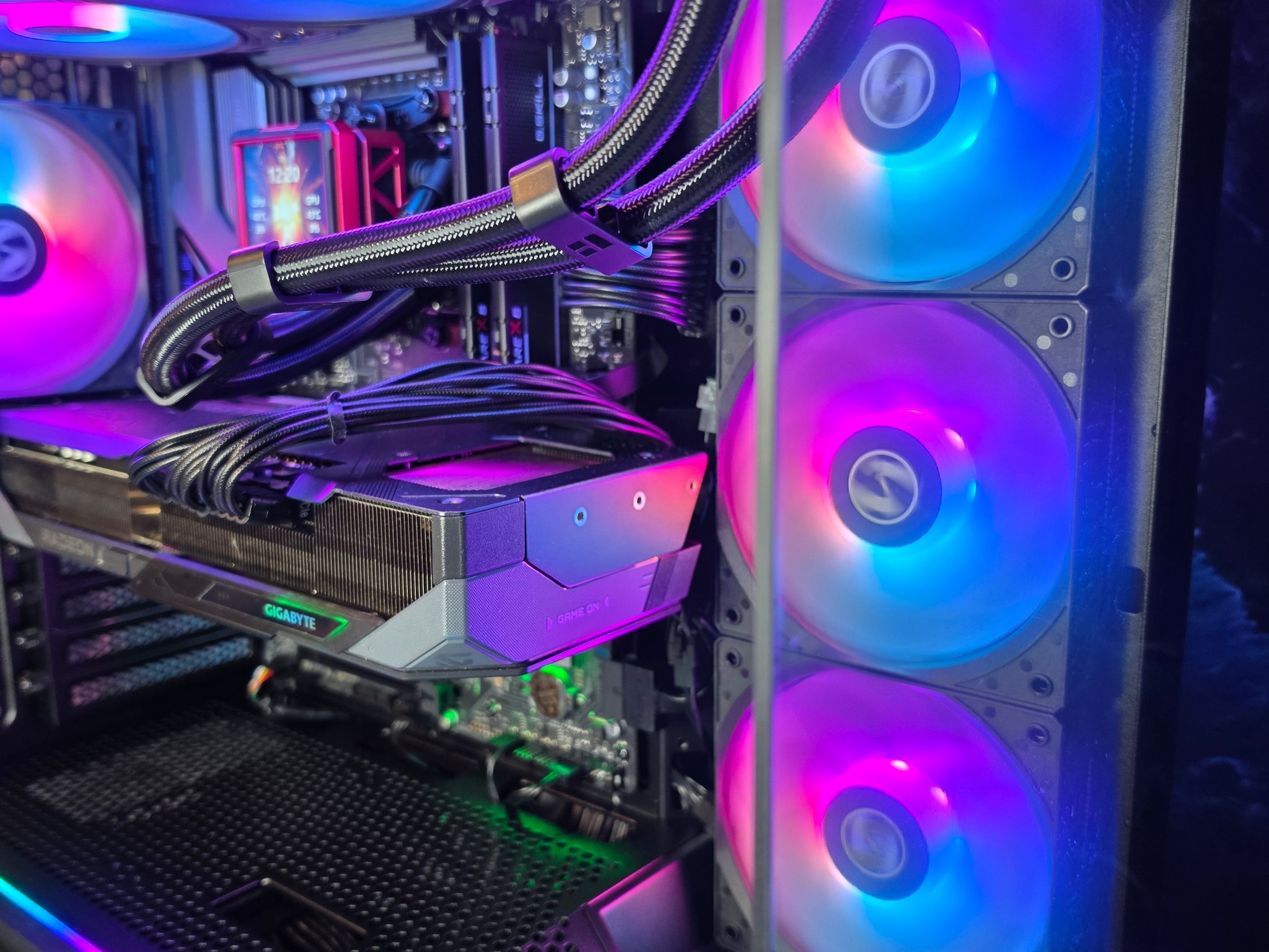 Gigabyte RX 9070 XT 16GB + Ryzen 7800x3d PC Build #70