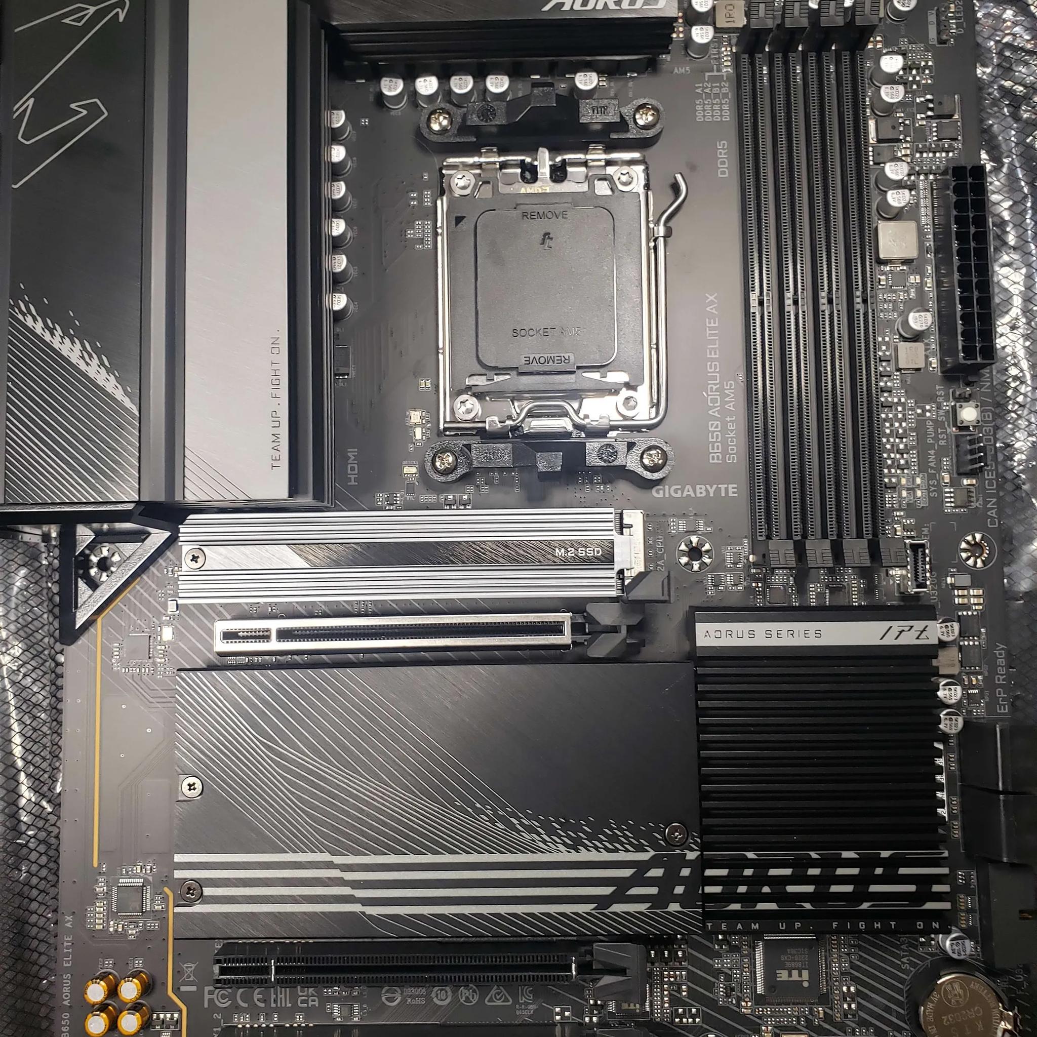 B650 Gigabyte Aorus Elite AX Motherboard (READ)