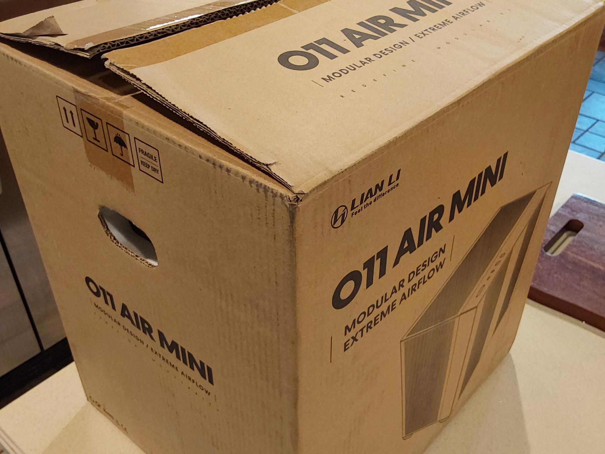 Lian Li O11 AIR MINI ATX Computer Case (White)